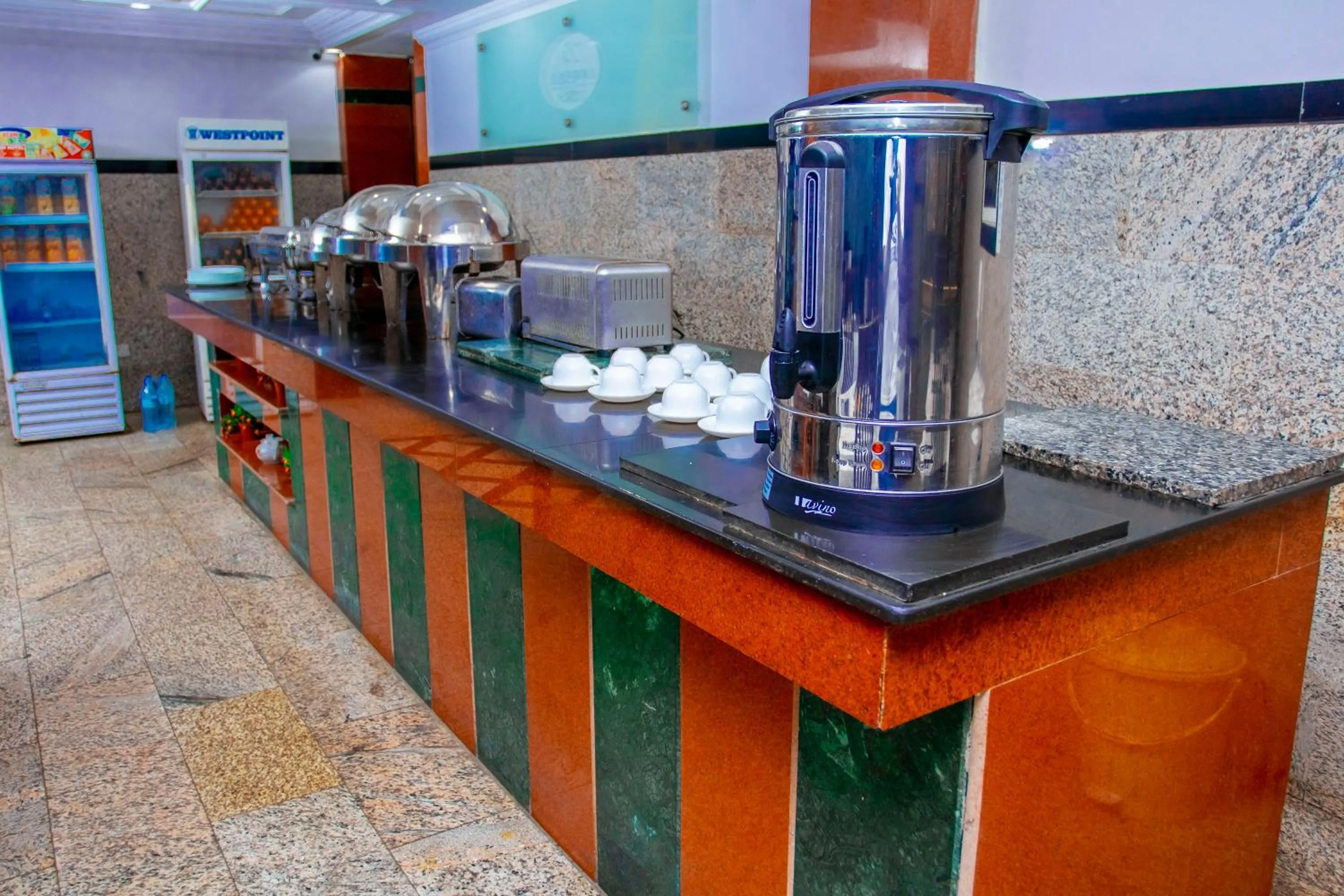 Restaurant/places to eat in Sleep Inn Hotel - Kariakoo