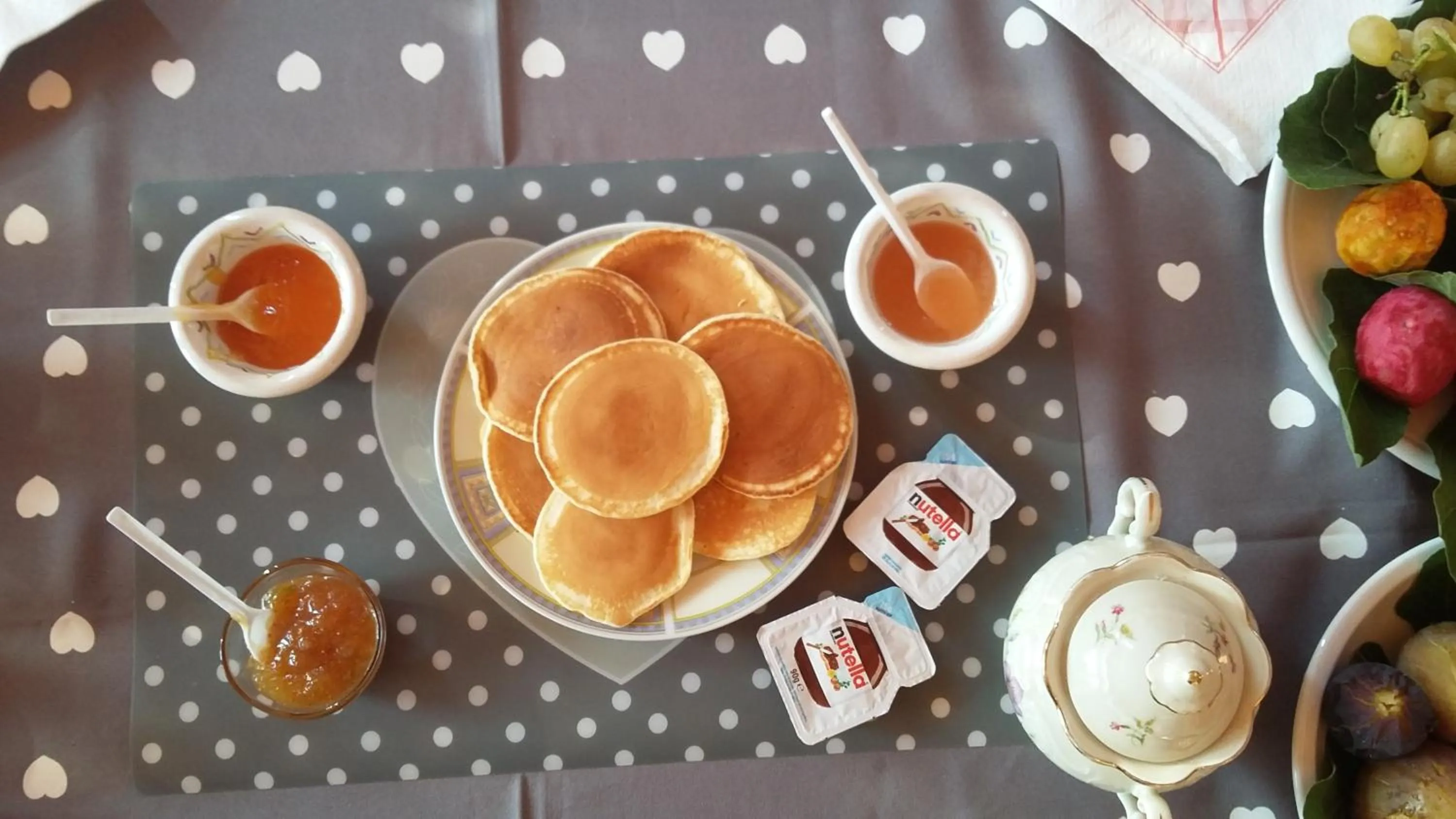 Breakfast in casa di campagna dal pozzo