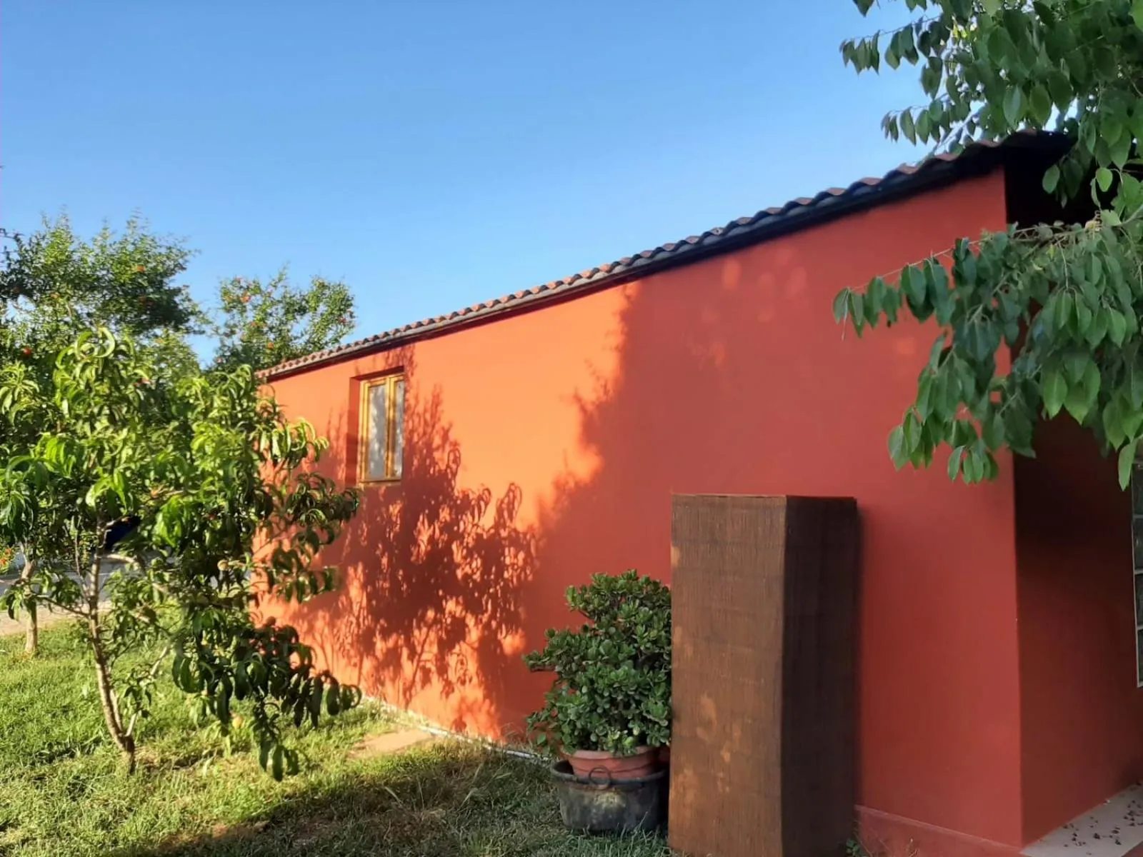 Property building in casa di campagna dal pozzo