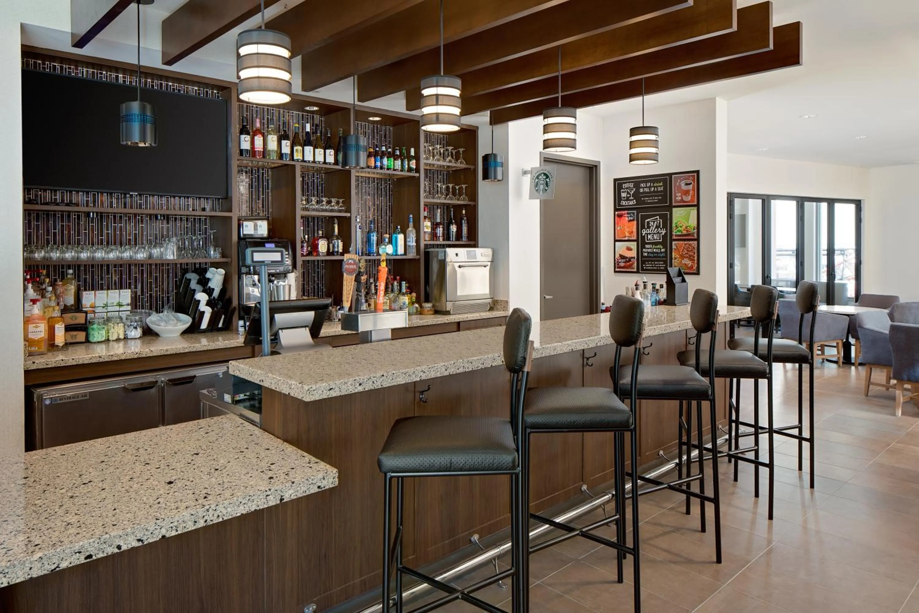 Restaurant/places to eat in Hyatt Place New Orleans Convention Center