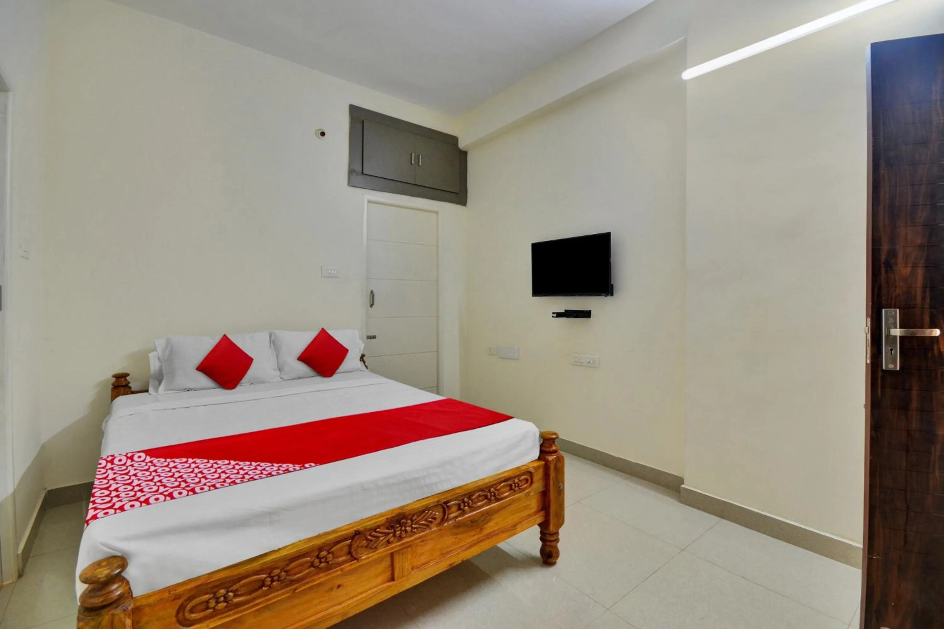 Lobby or reception, Bed in Hotel O Hotel Snowdrop