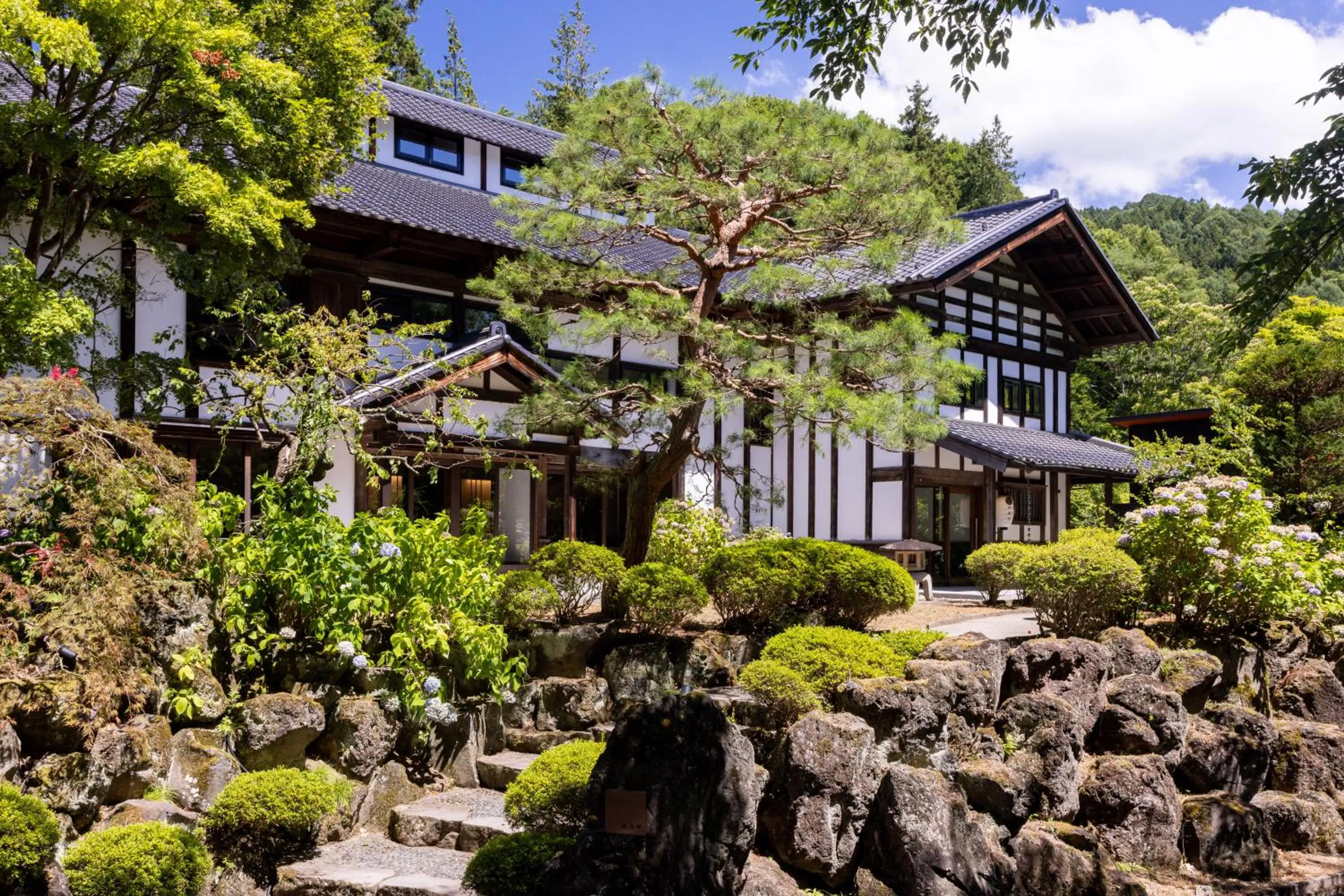 Property building in Hotarutei Villas