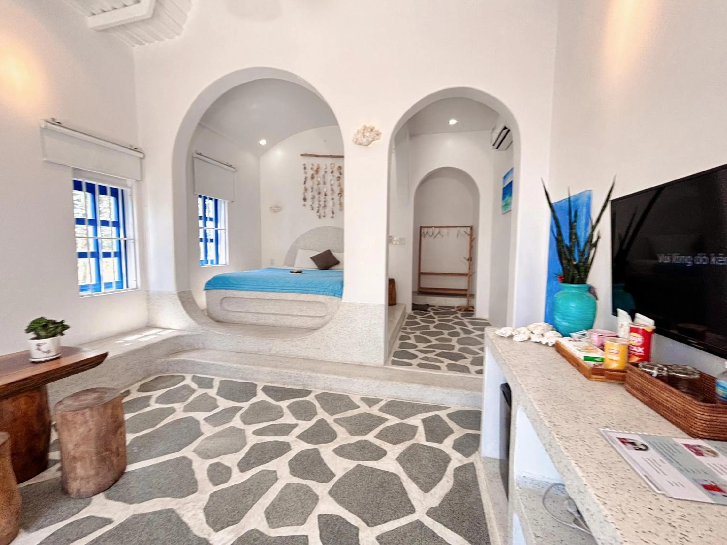 Bedroom in Santorini Villa Cam Ranh