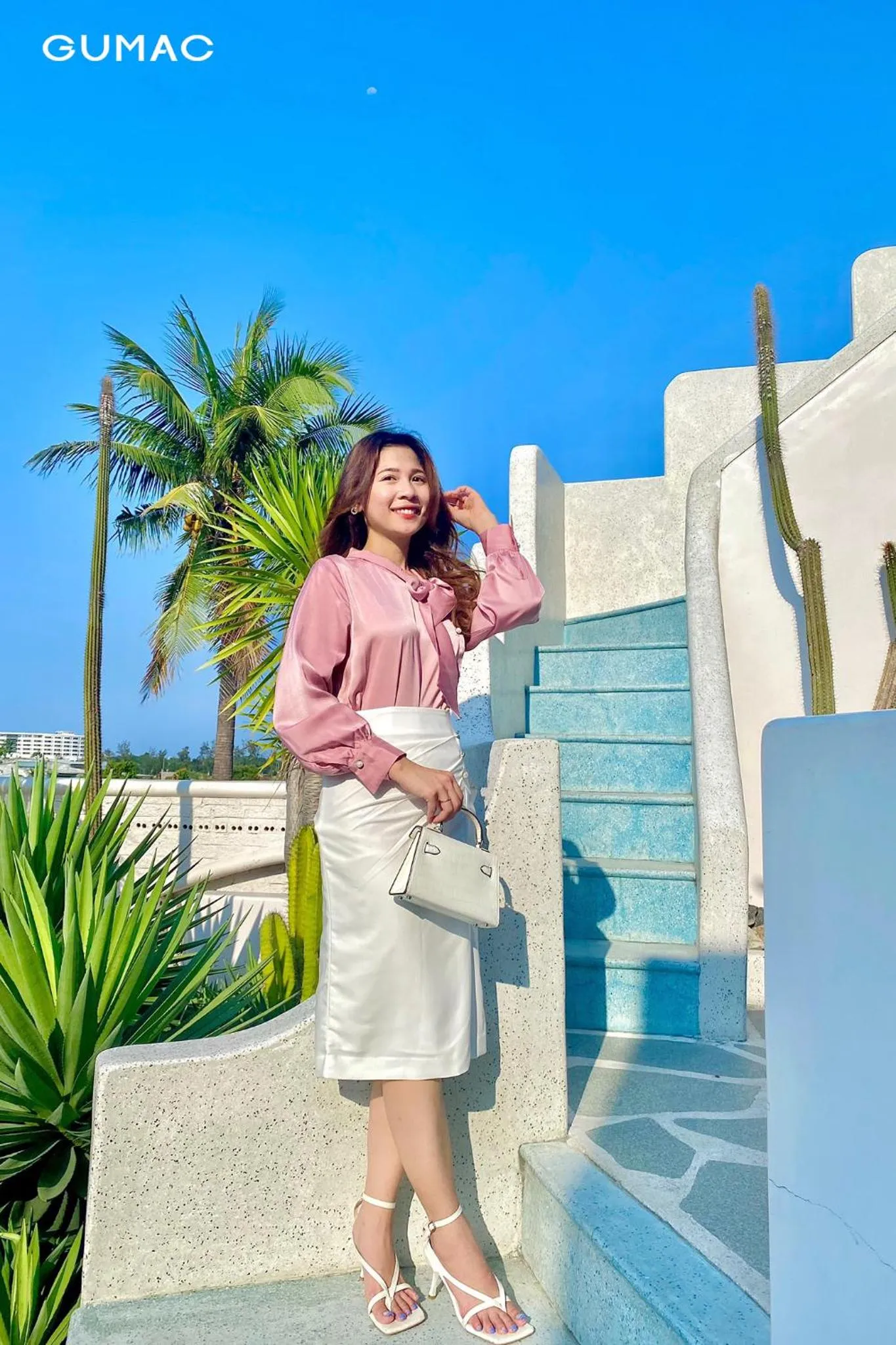 Day in Santorini Villa Cam Ranh