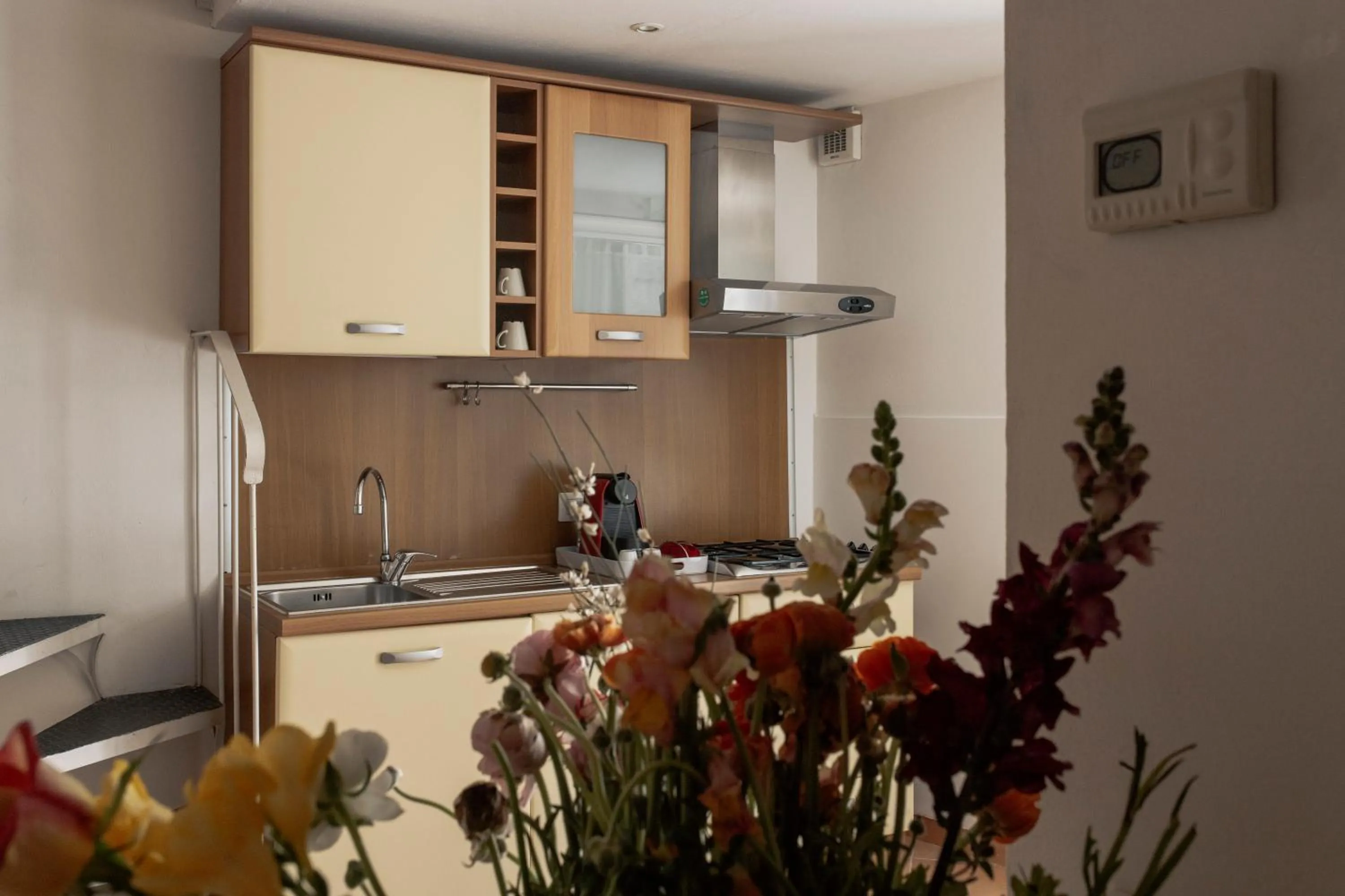 Kitchen or kitchenette in Il Vicinato, casa vacanza immersa nel cuore dei Sassi