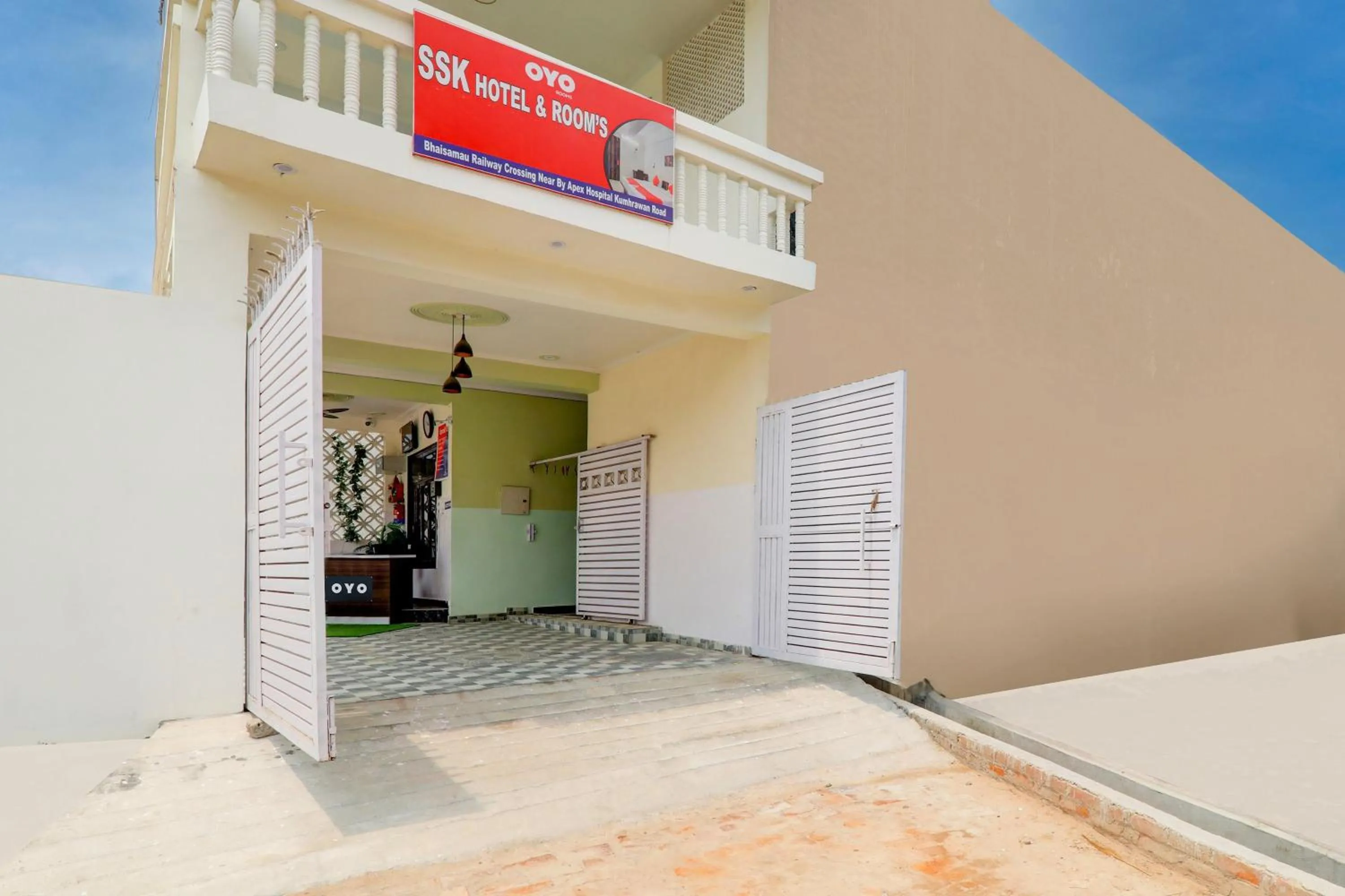 Facade/entrance in Super Hotel O SSK Hotel