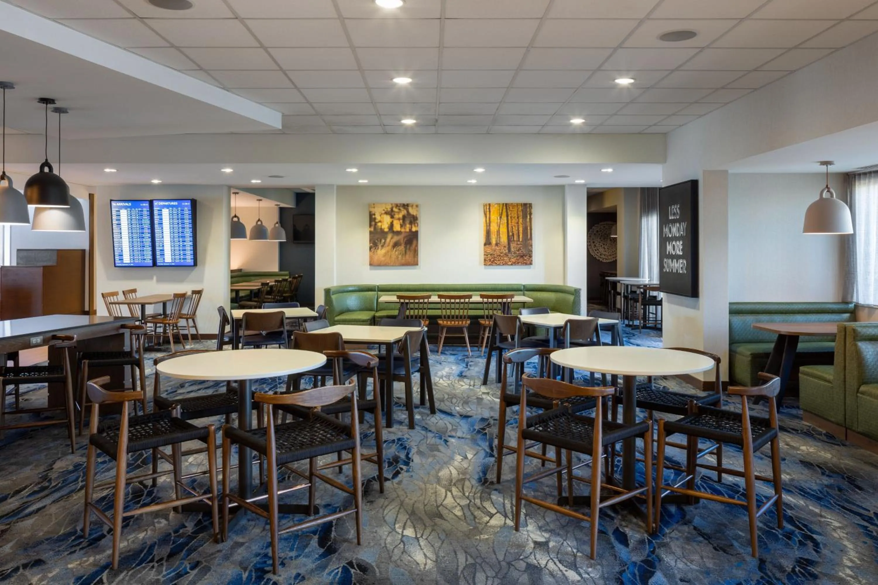 Restaurant/places to eat in Fairfield Inn & Suites by Marriott Columbus Airport