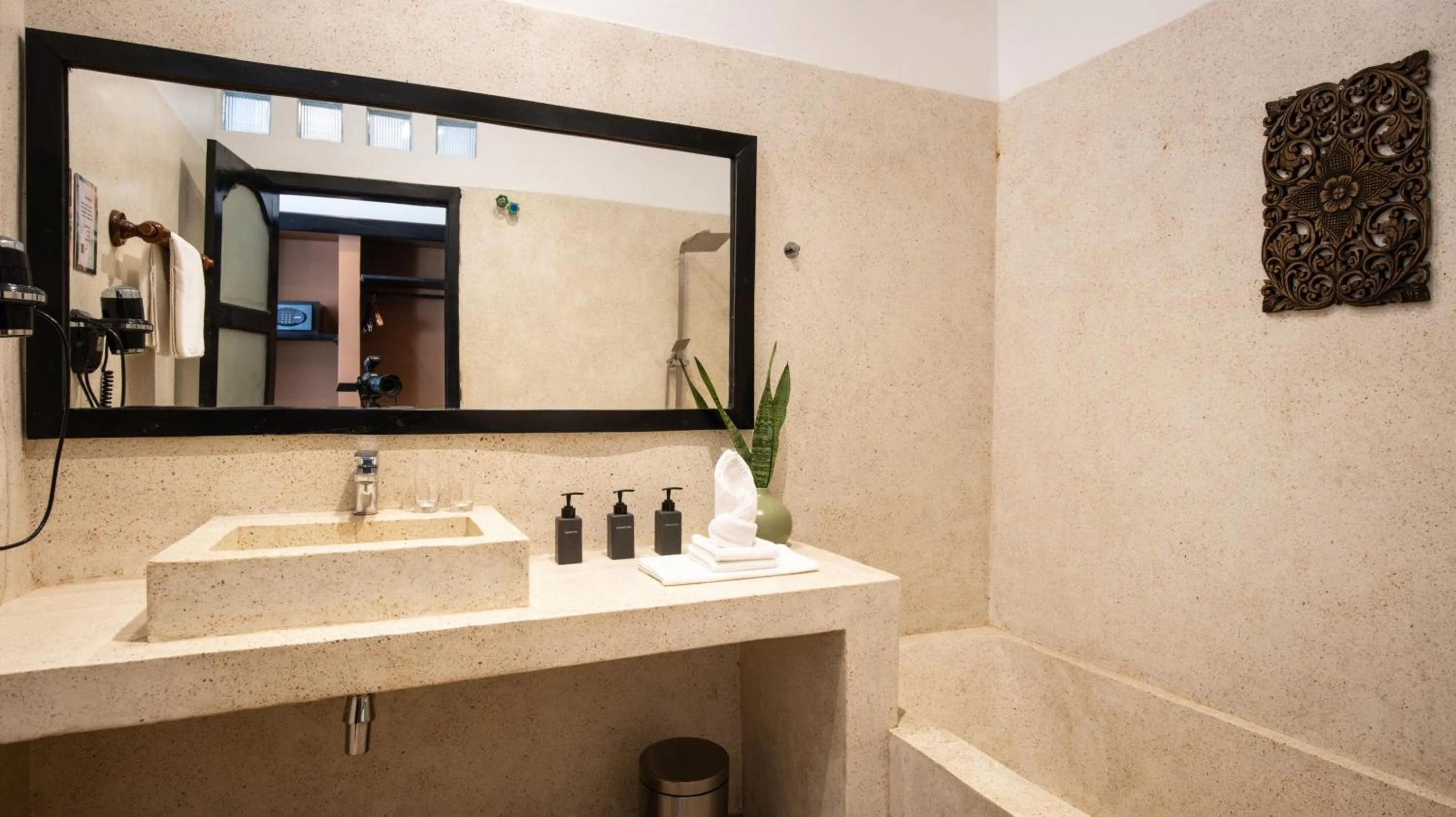 Bathroom in Babel Boutique