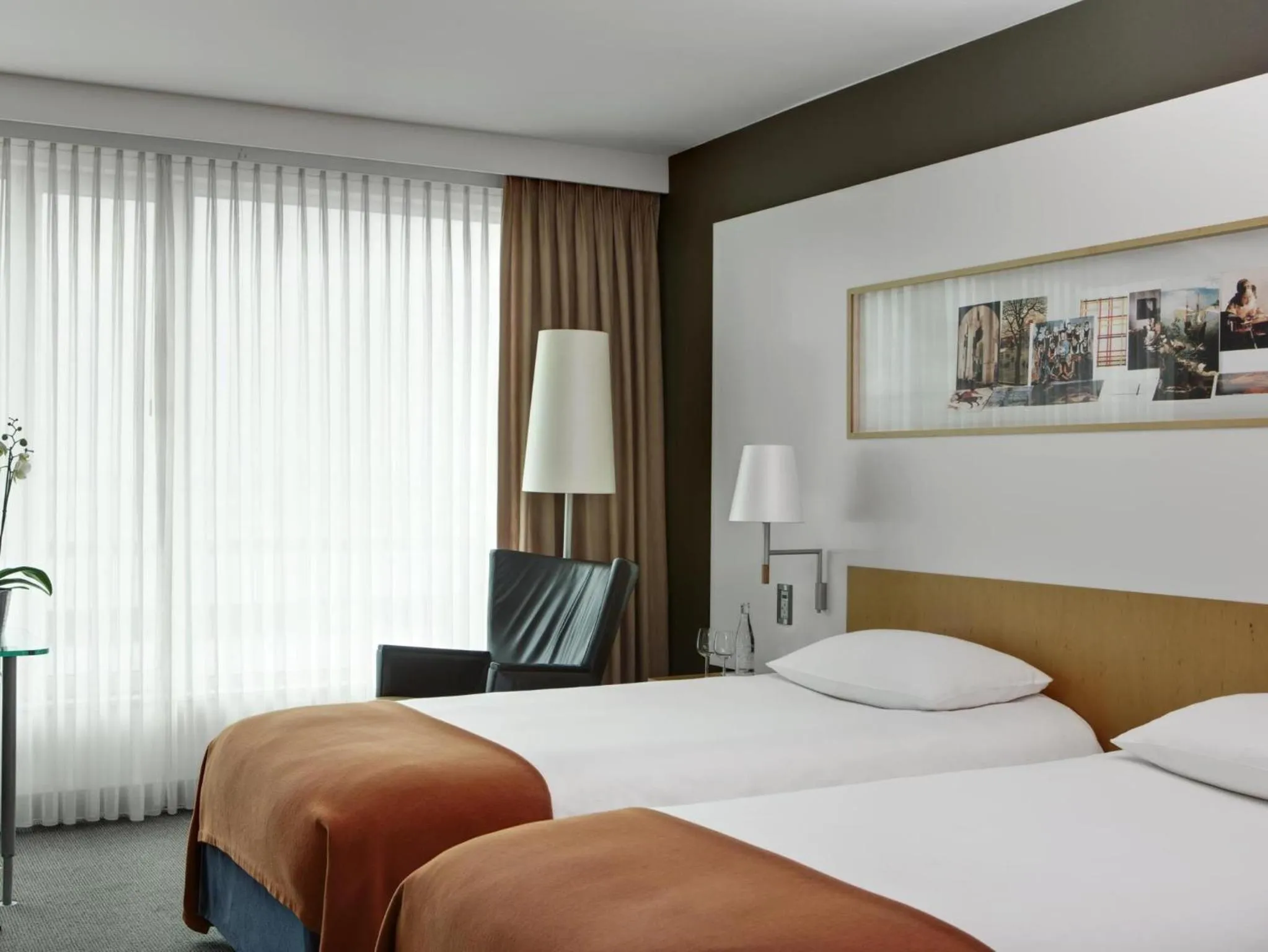 Bed in Steigenberger Airport Hotel Amsterdam