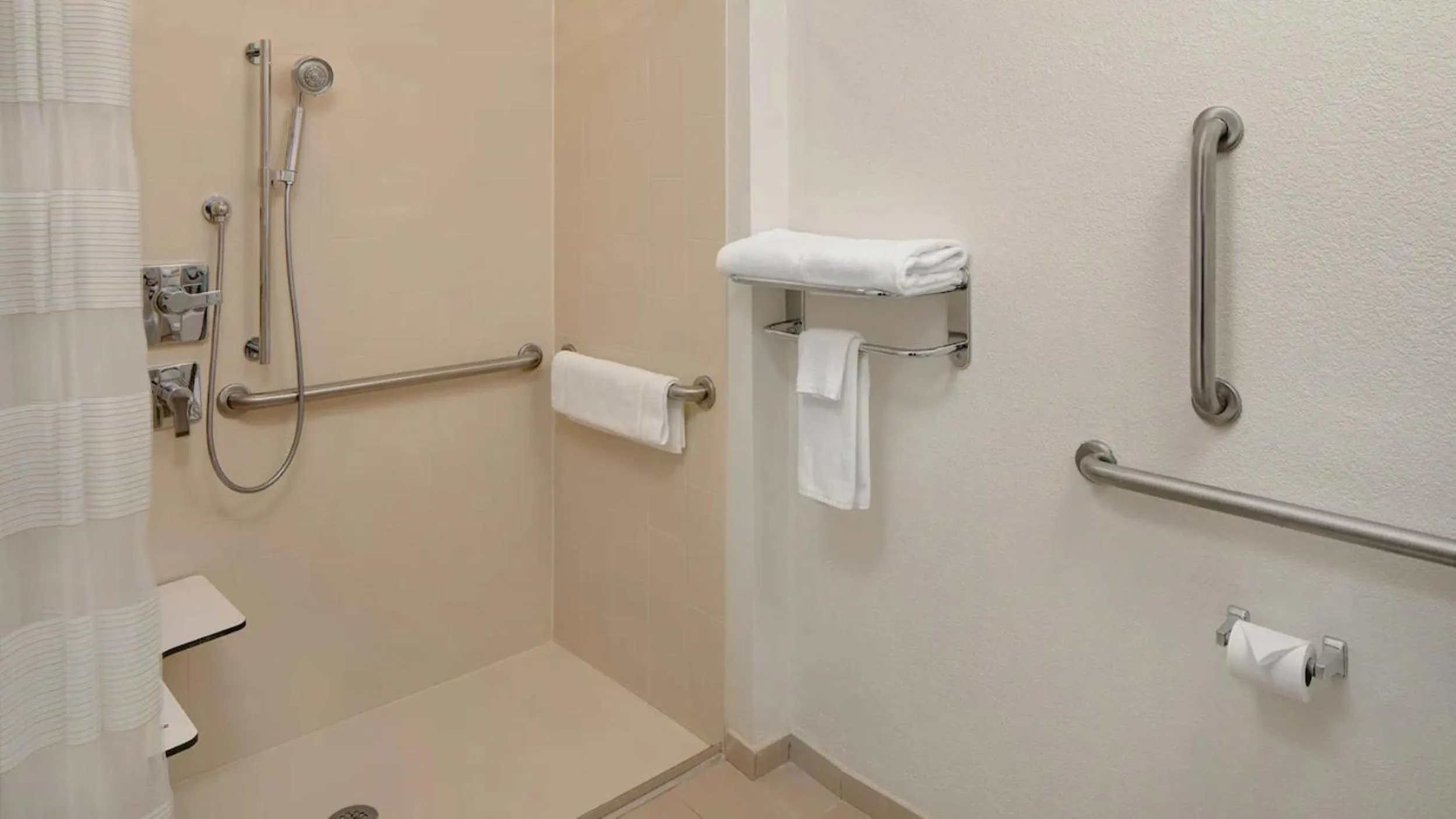 acessibility in Hyatt House Dallas Addison