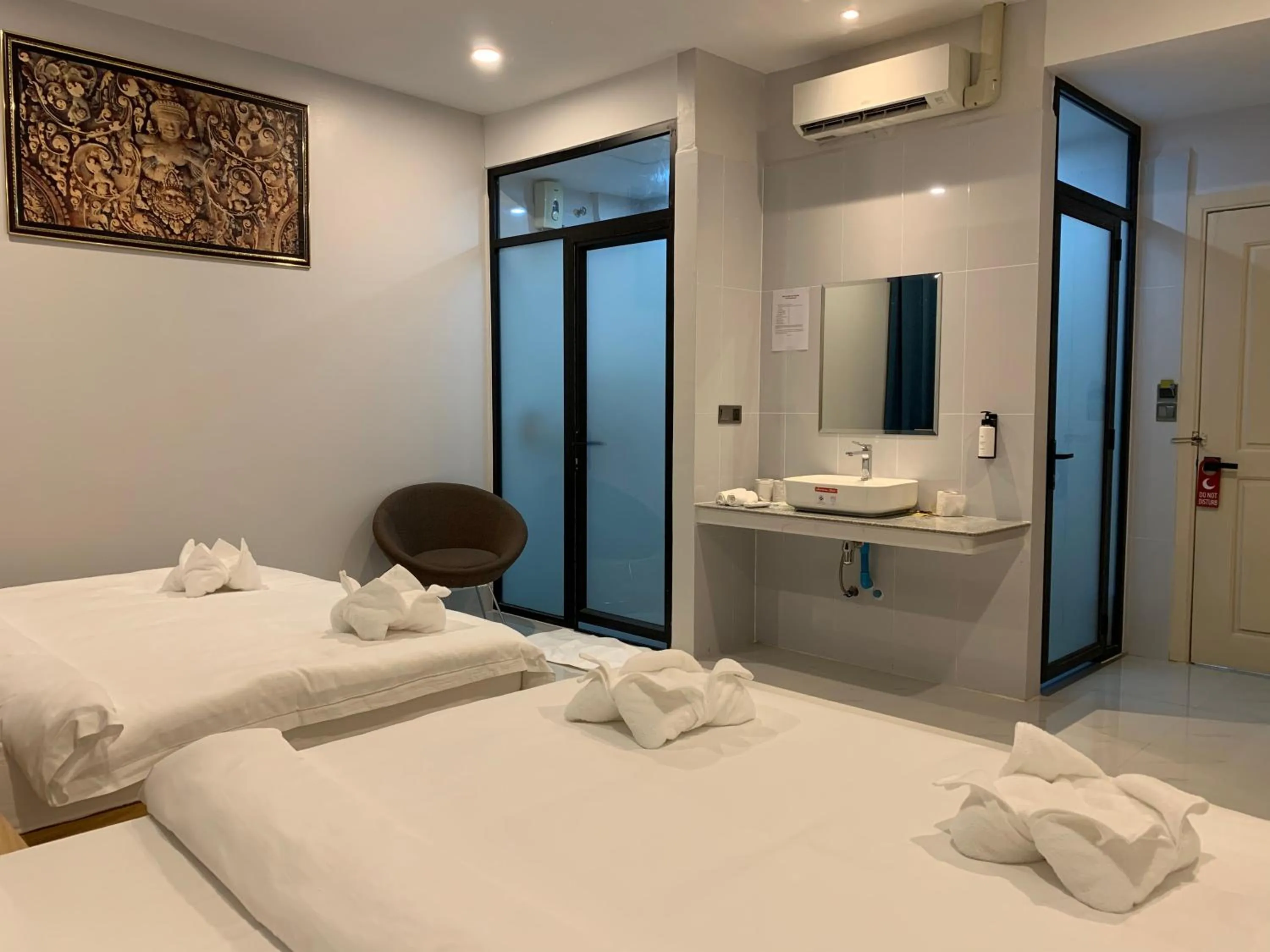 Bedroom, Bed in Nico’s Hotel and SkyBar