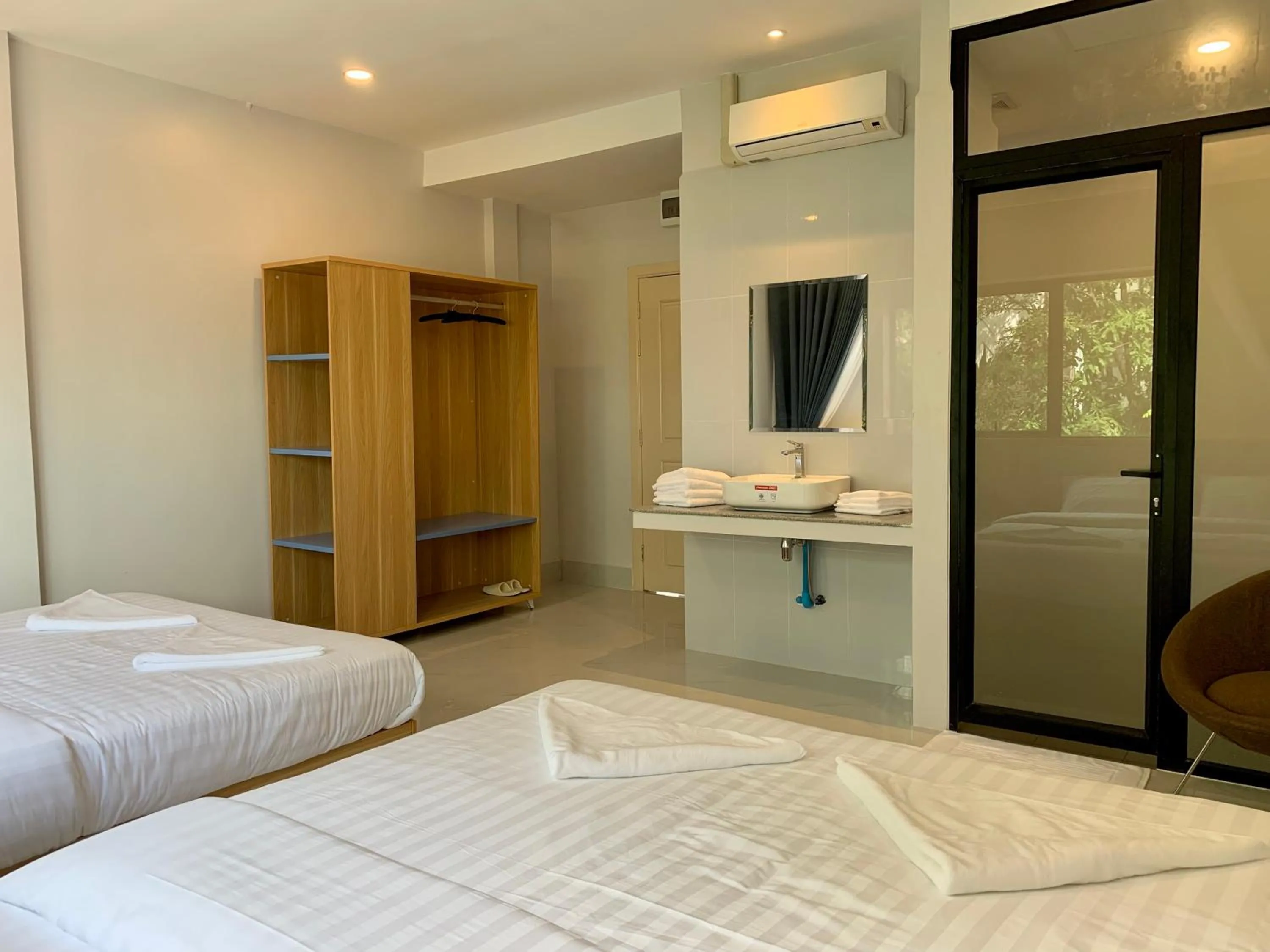 Bedroom, Bed in Nico’s Hotel and SkyBar