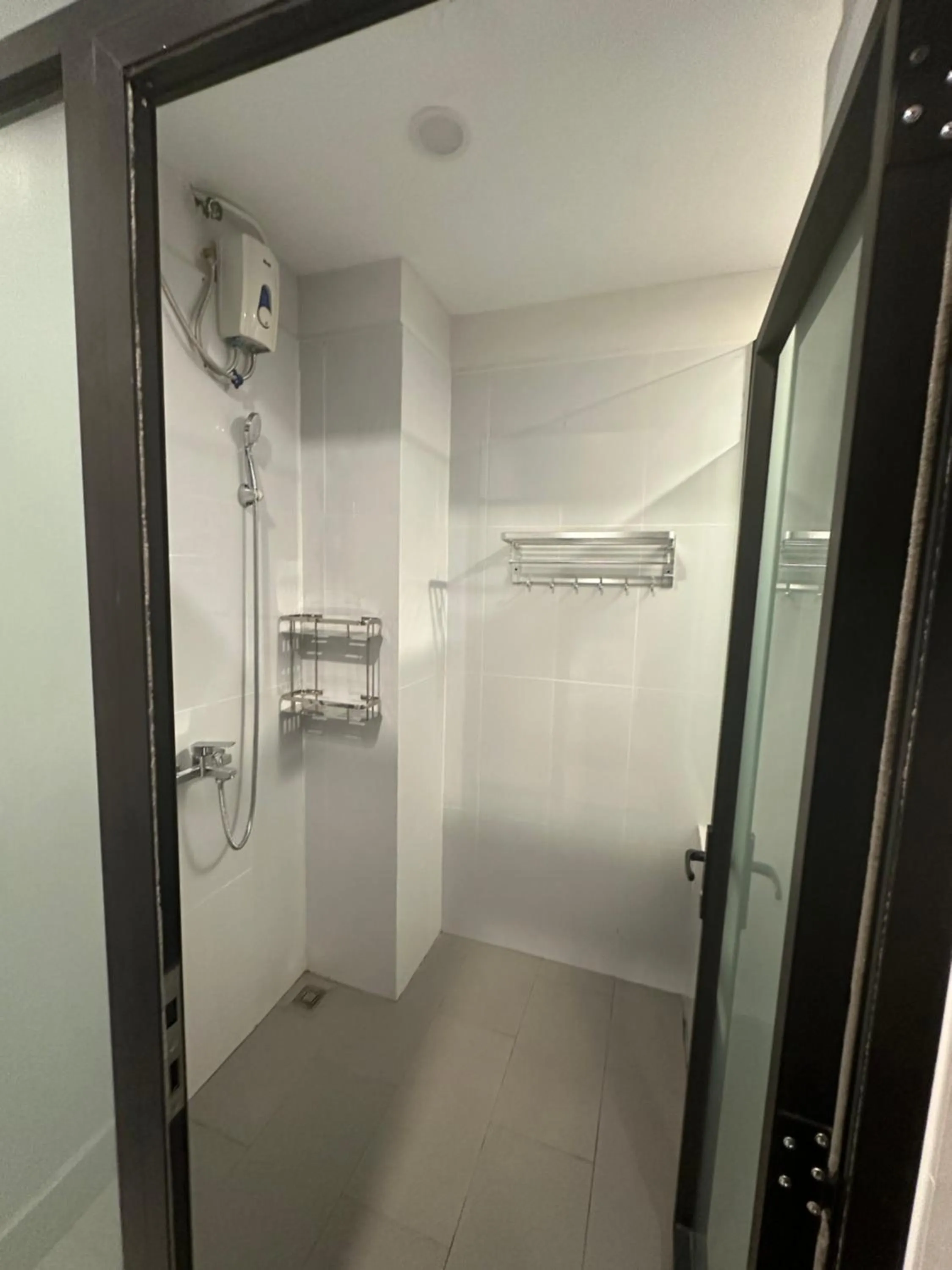 Shower in Nico’s Hotel and SkyBar