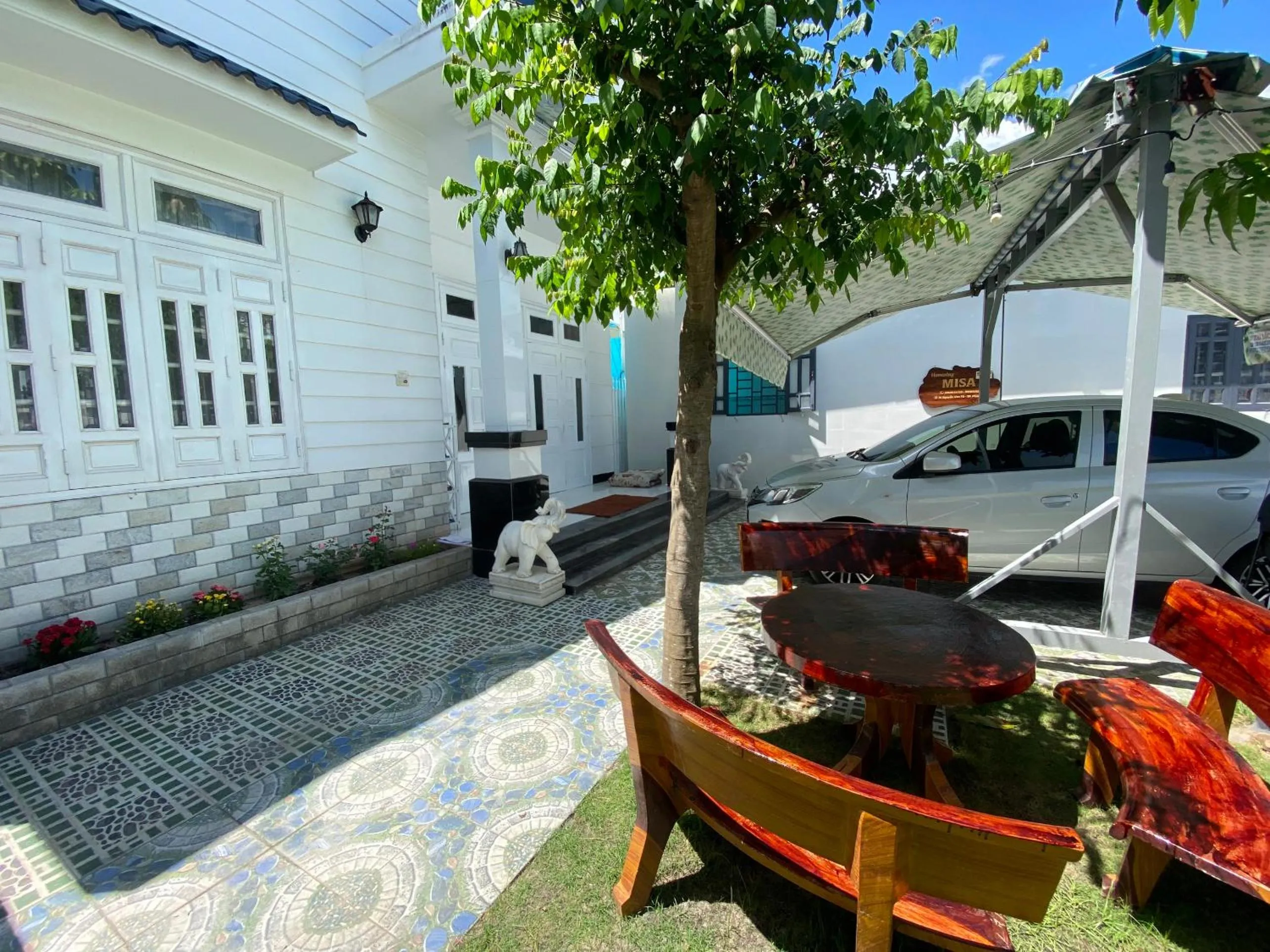 Property building in Villa sân vườn Misa