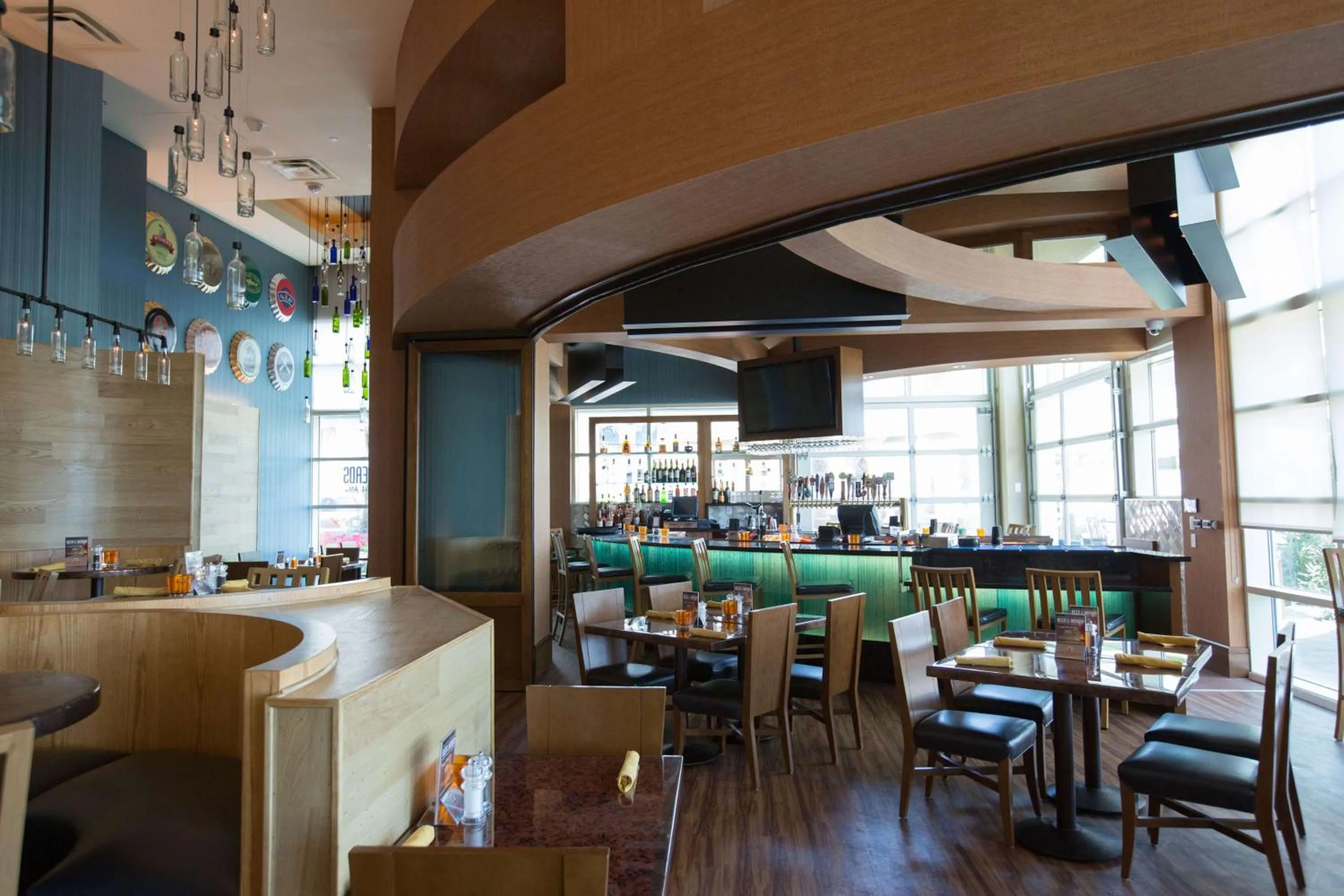 Restaurant/places to eat in Hilton Garden Inn Virginia Beach Oceanfront