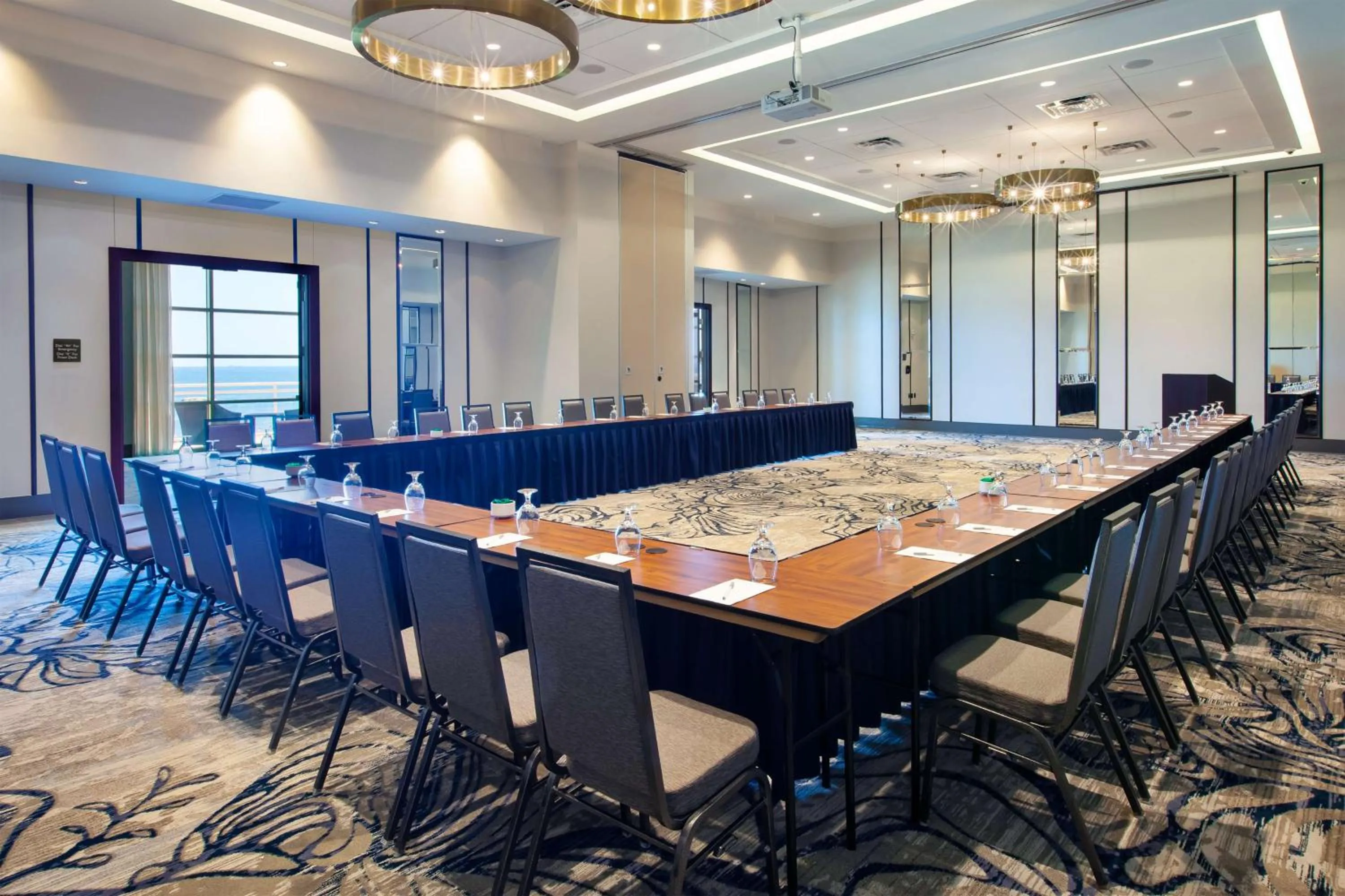Meeting/conference room in Hilton Garden Inn Virginia Beach Oceanfront
