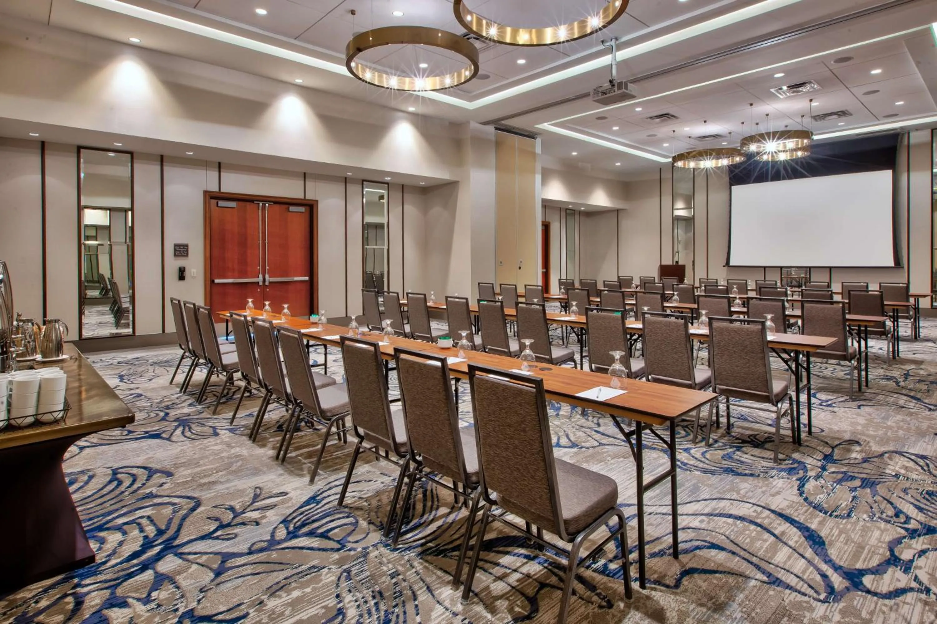 Meeting/conference room in Hilton Garden Inn Virginia Beach Oceanfront