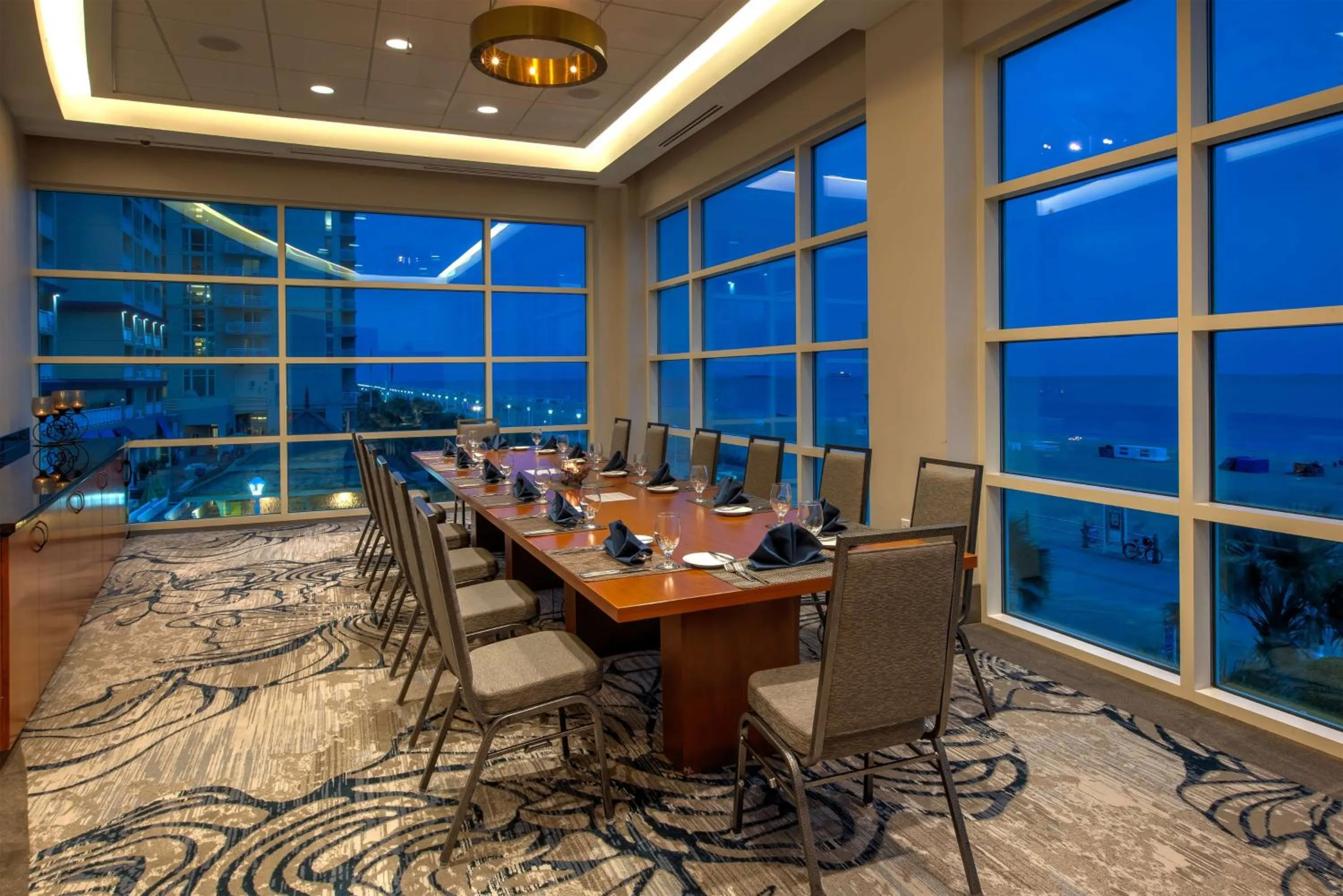 Meeting/conference room in Hilton Garden Inn Virginia Beach Oceanfront