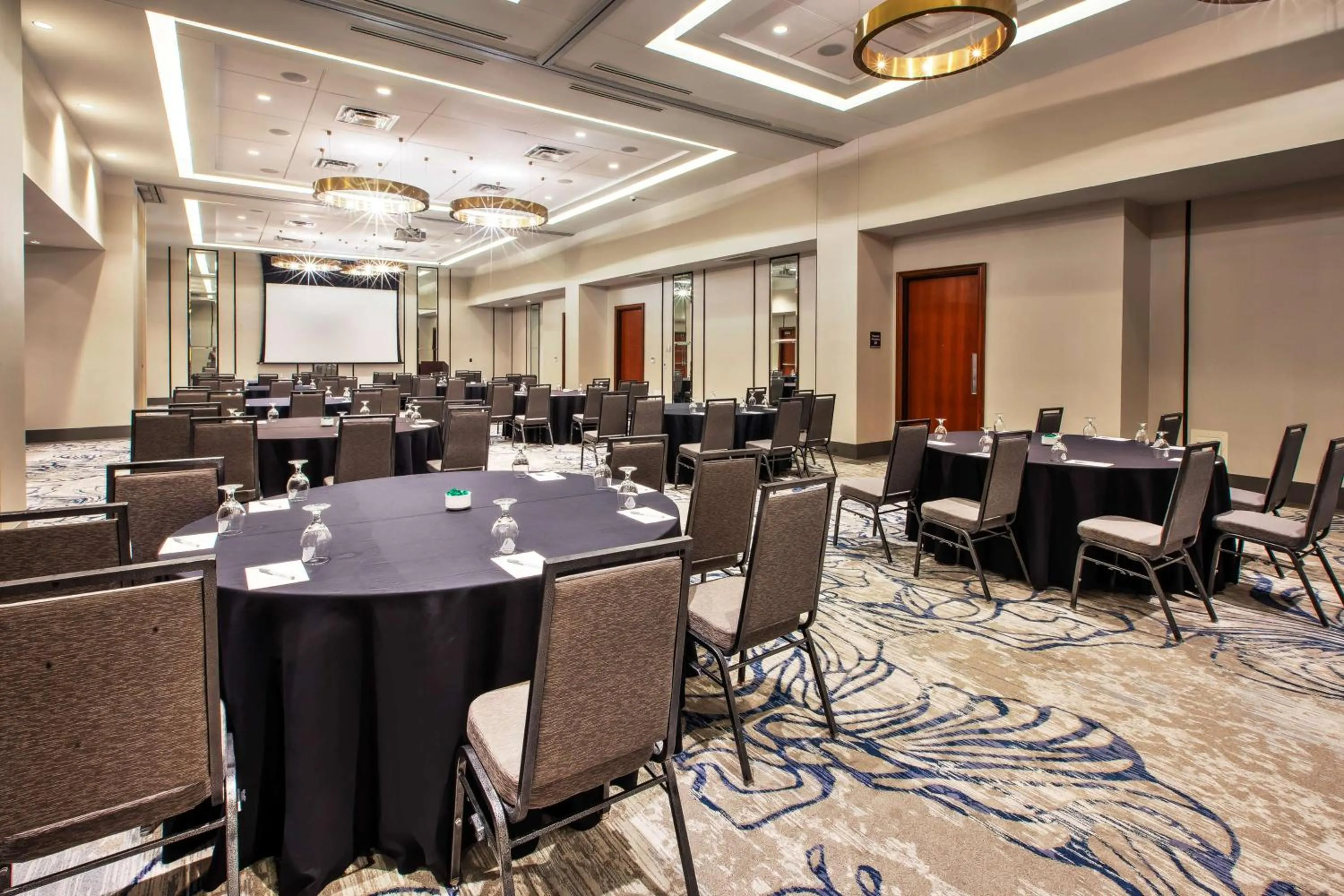 Meeting/conference room in Hilton Garden Inn Virginia Beach Oceanfront