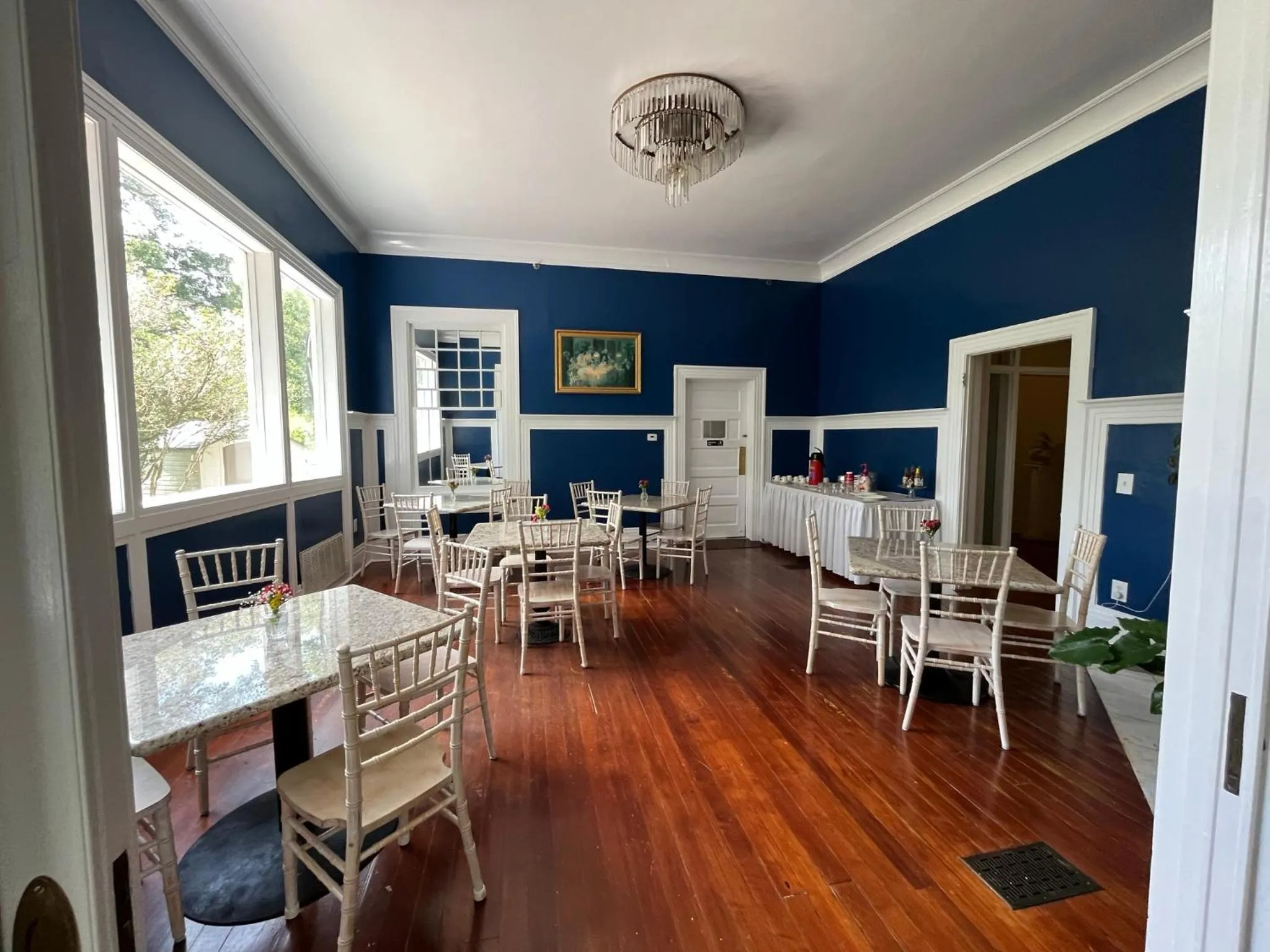 Breakfast in Historic Michabelle Inn