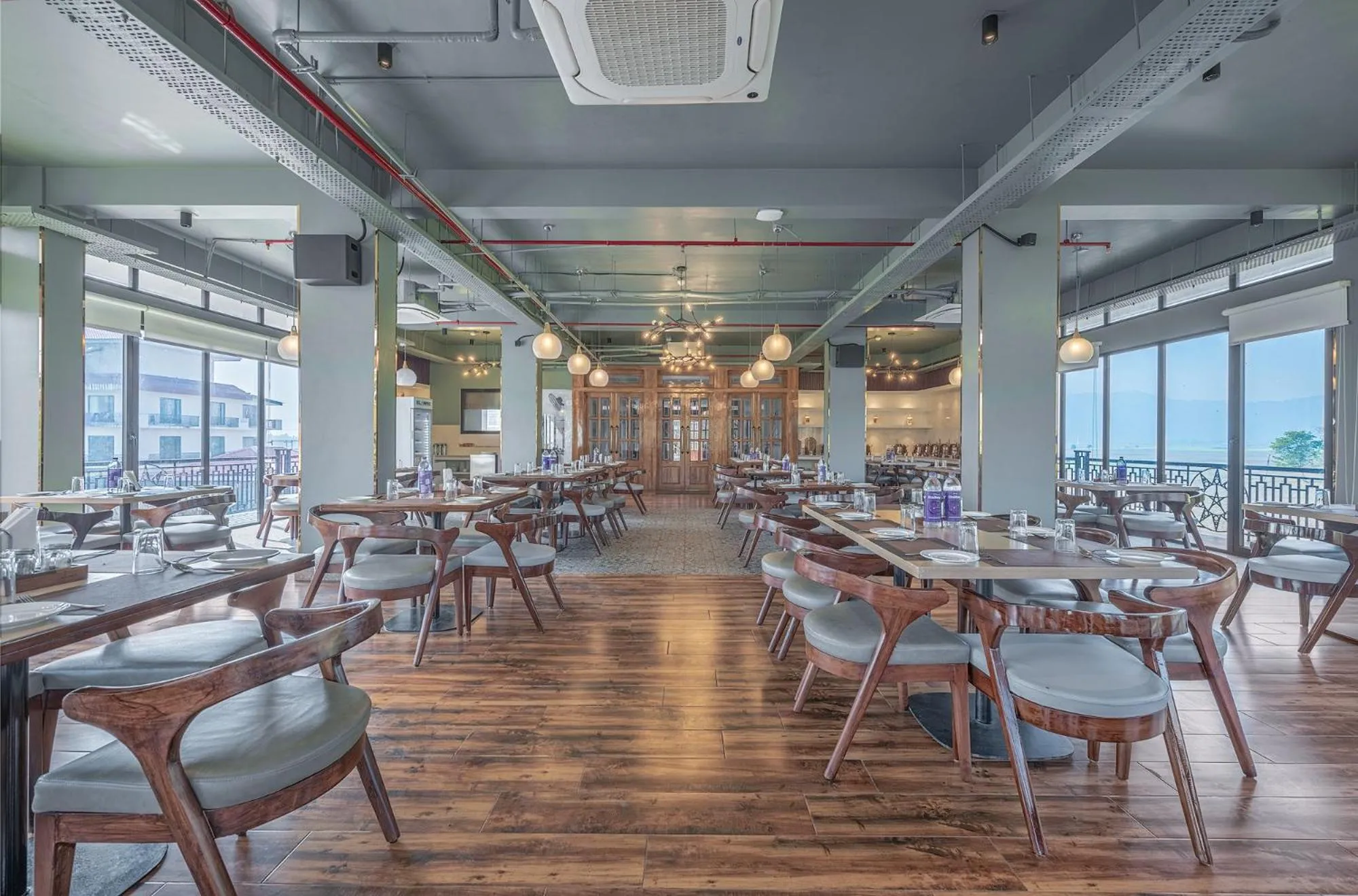 Restaurant/places to eat in Mystique Mayong Resort