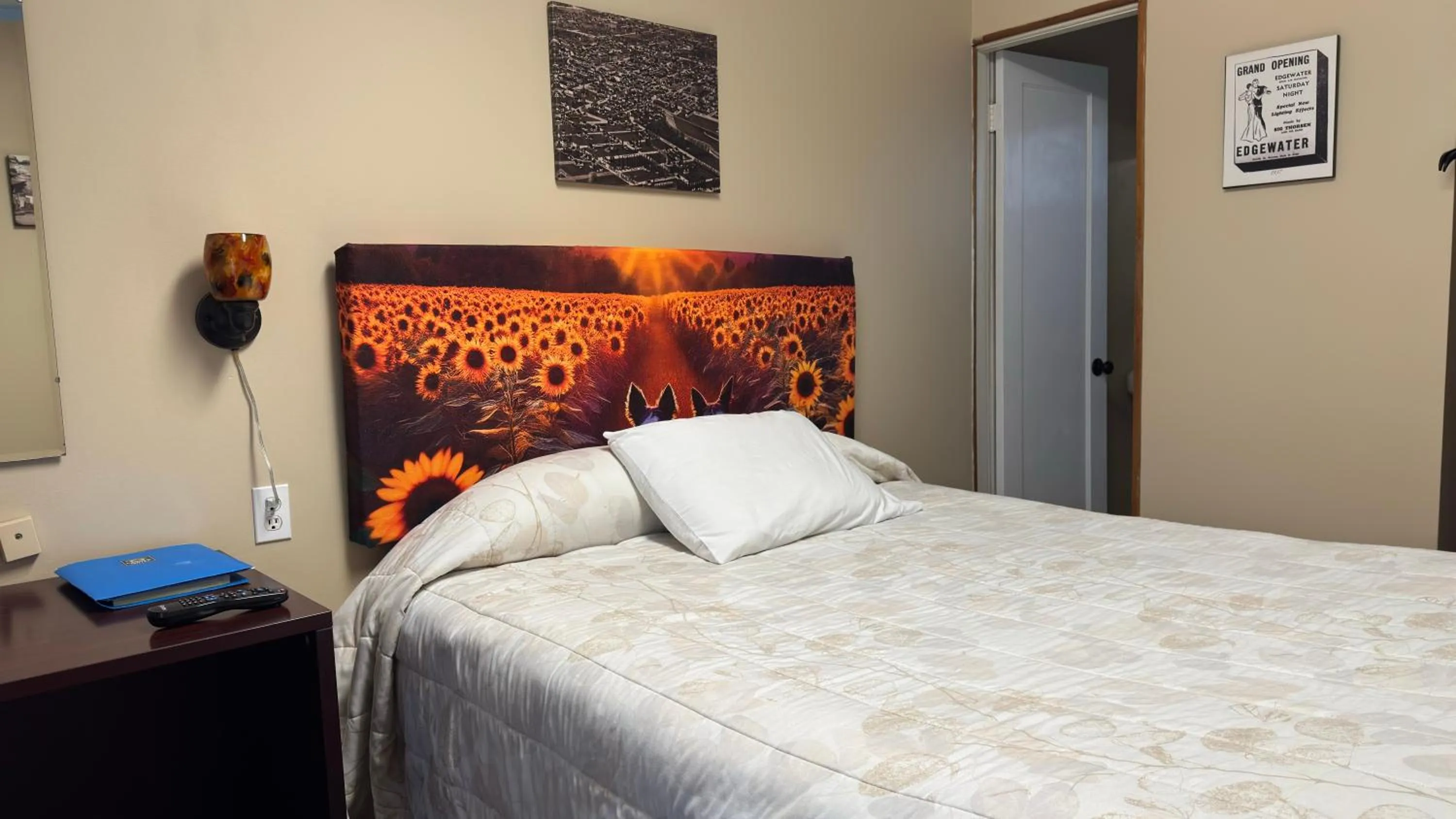 Bed in Walla Walla Garden Motel