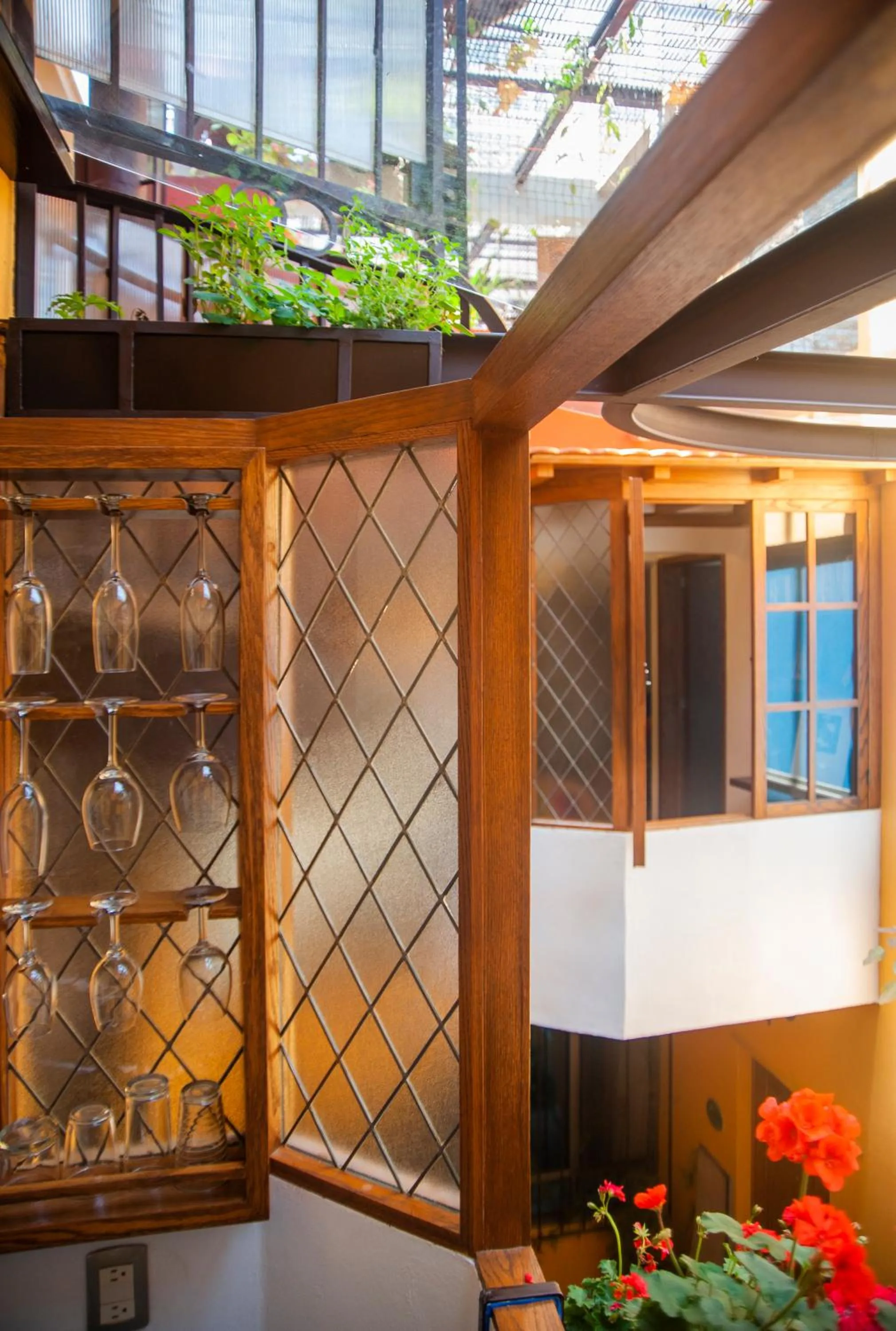 Balcony/Terrace in Chalet del Carmen, Coyoacán