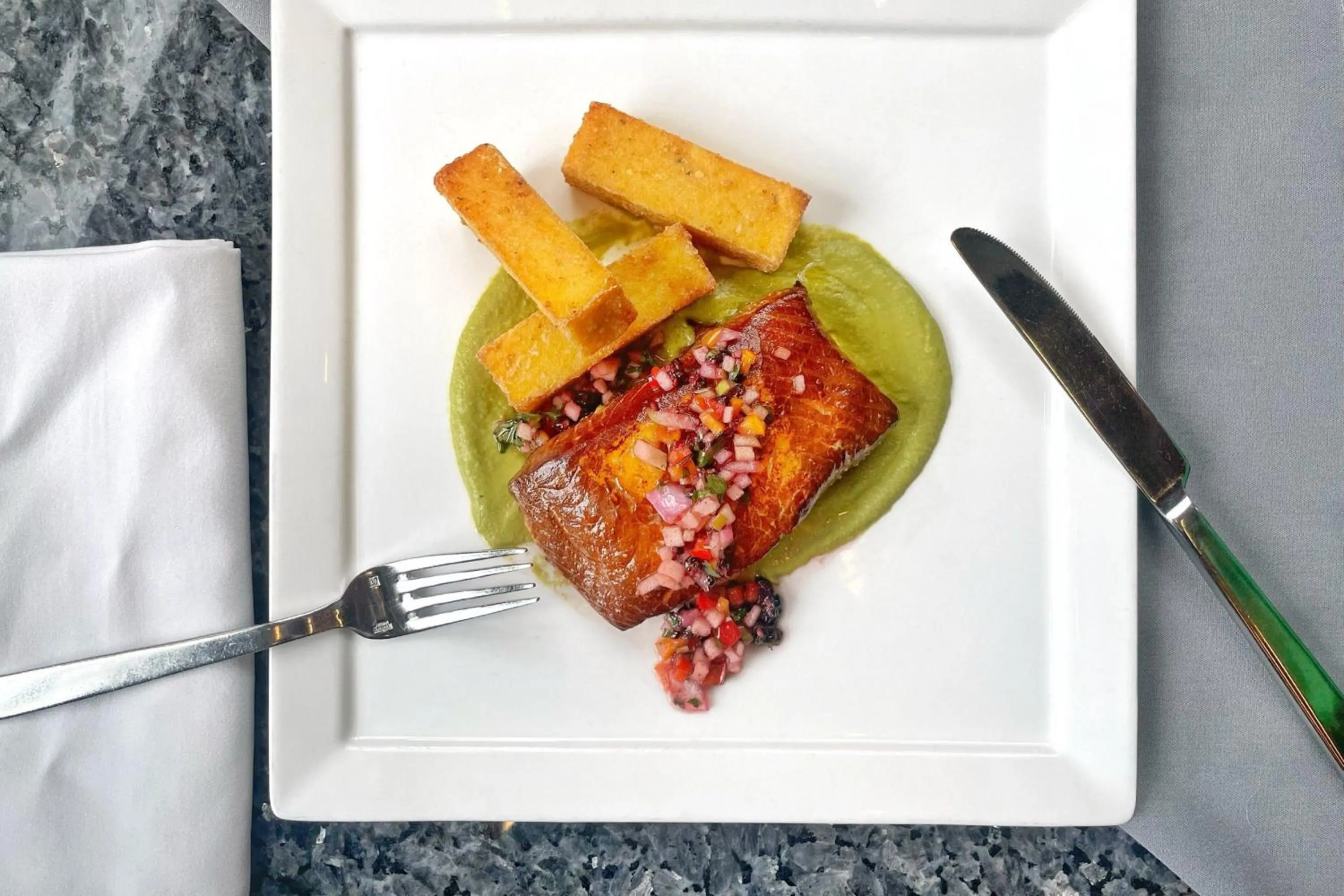 Restaurant/places to eat in Seattle Marriott Bellevue