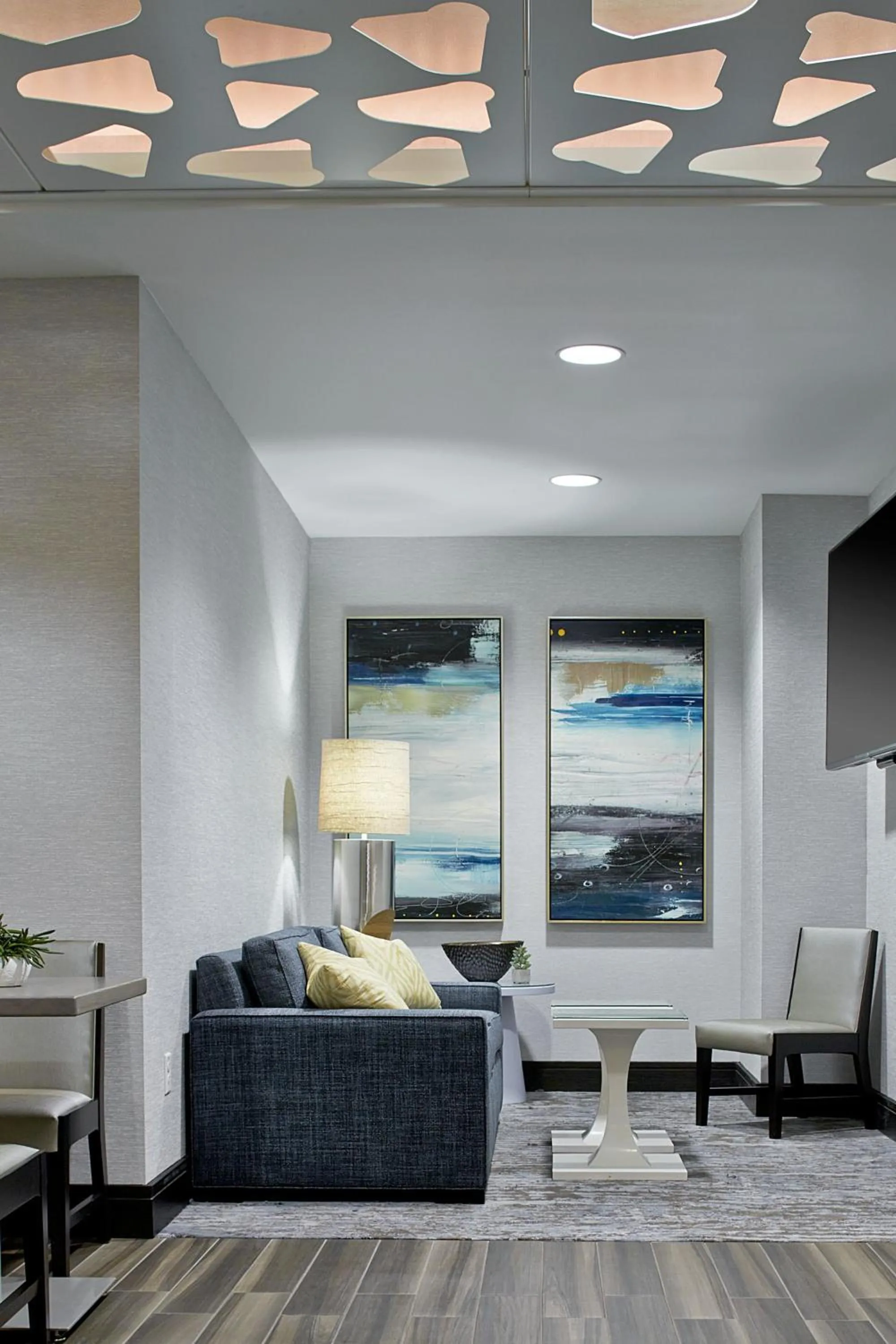 Lounge or bar in Seattle Marriott Bellevue