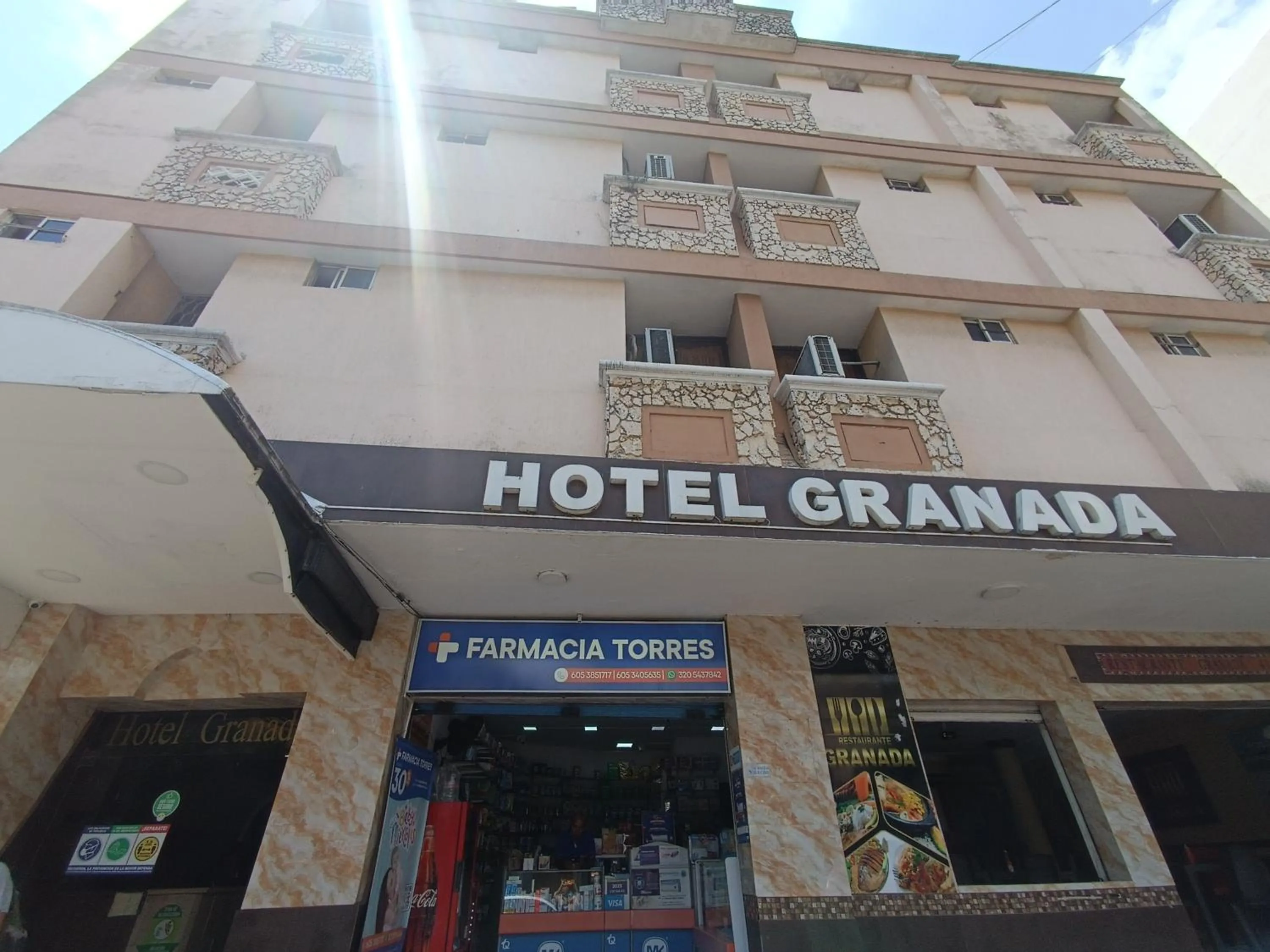 Property building in Hotel Granada Inn