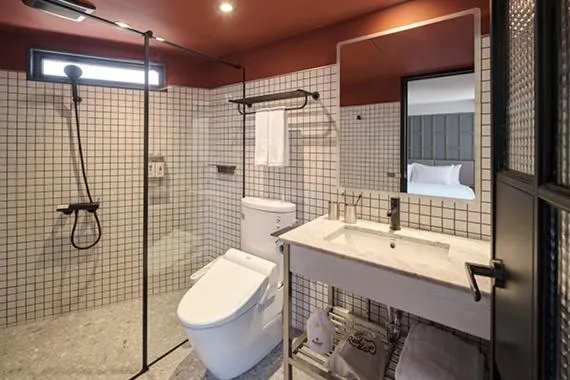 Shower in Red Dot Hotel