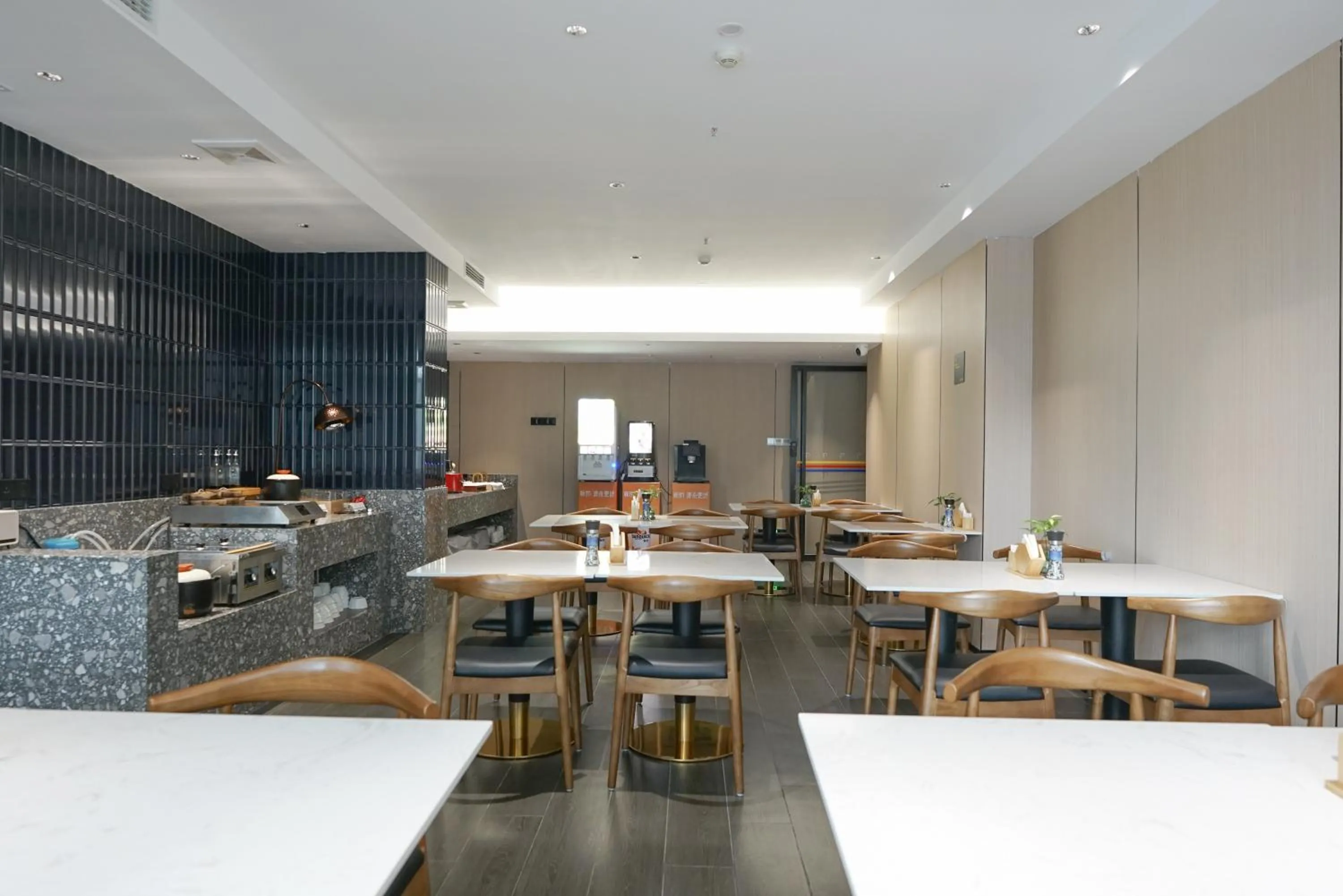 Restaurant/places to eat in Paco Hotel Tianhe Coach Terminal Metro Satation Guangzhou-Free Shuttle Bus for Canton Fair