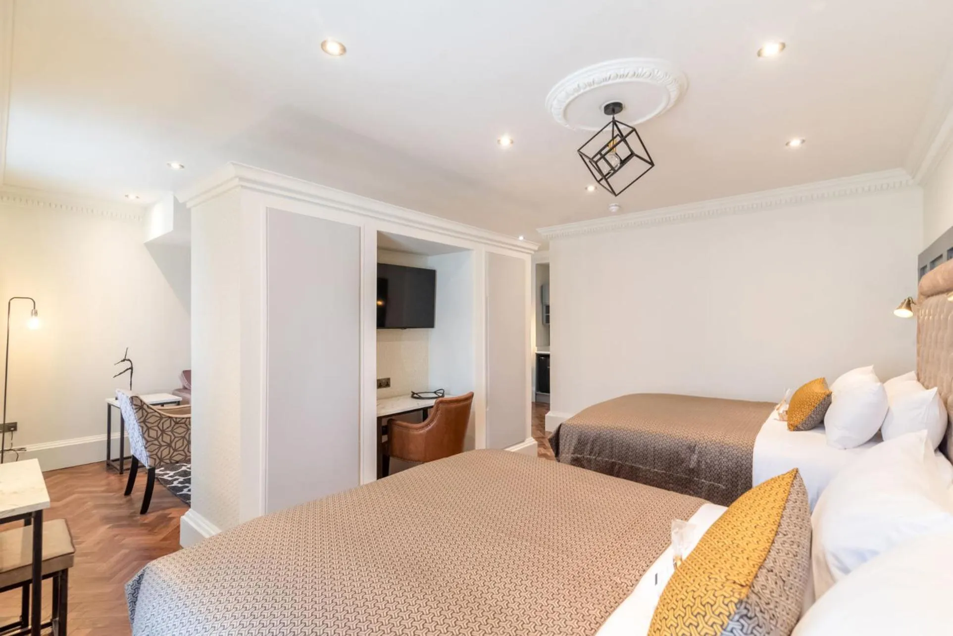 Bed in King Street Aparthotel