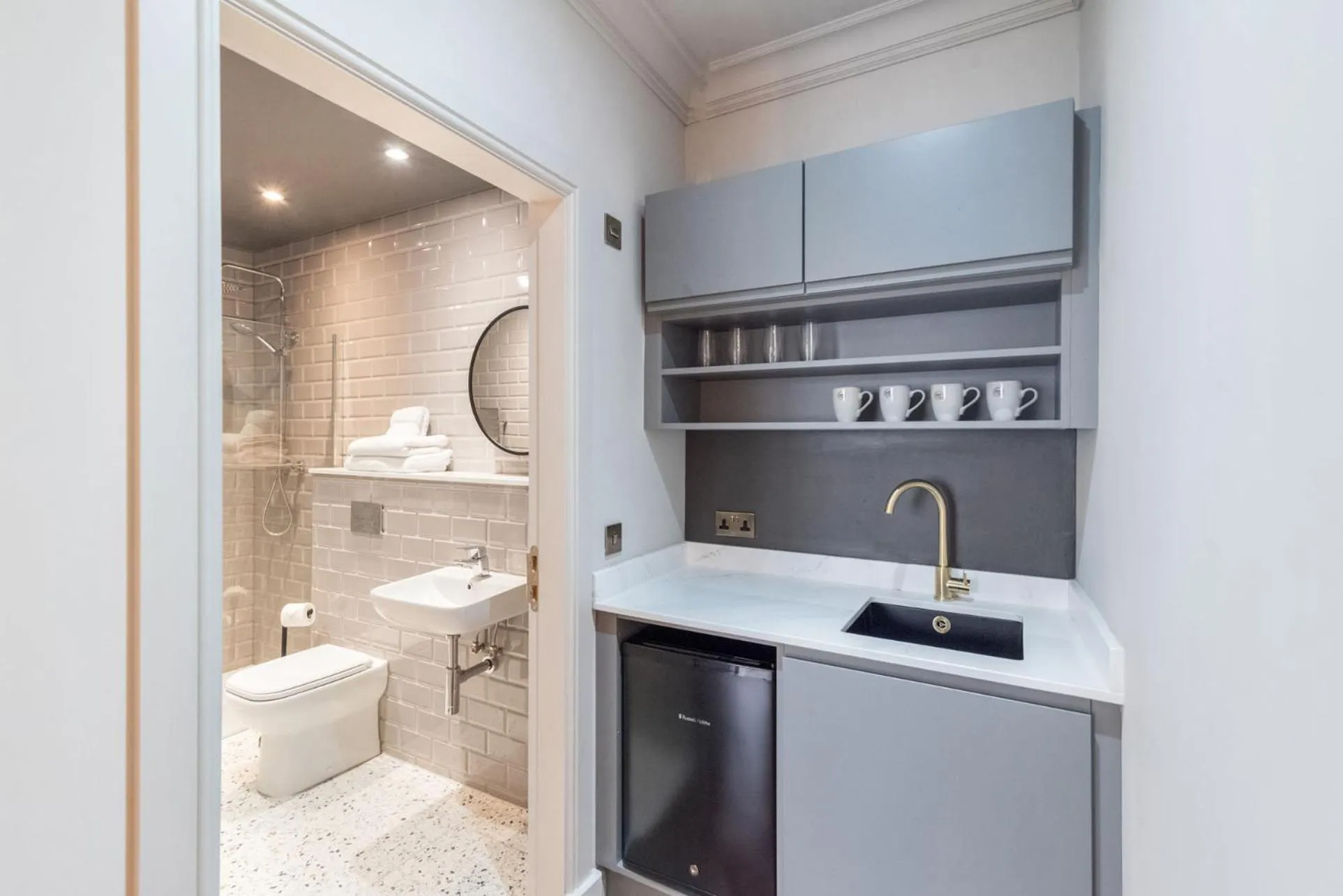 Bathroom in King Street Aparthotel