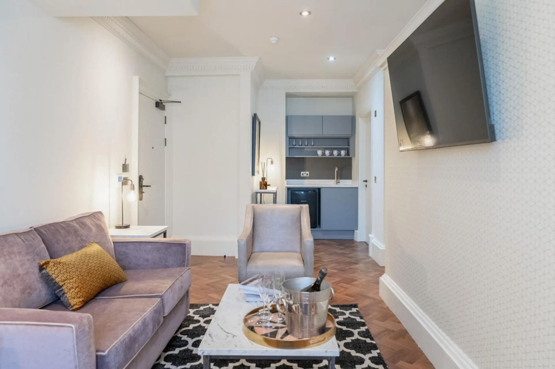 King Street Aparthotel