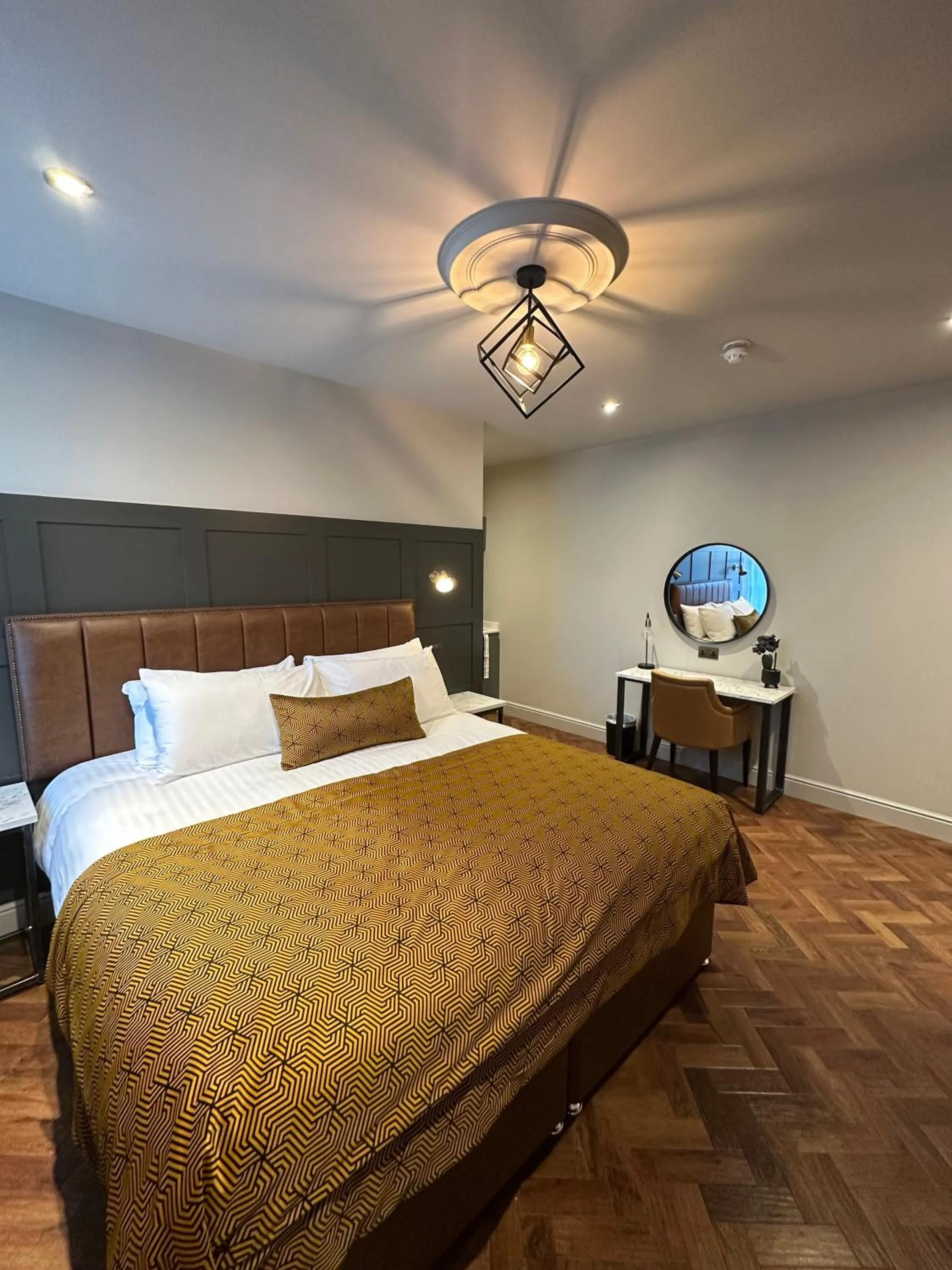 Bed in King Street Aparthotel