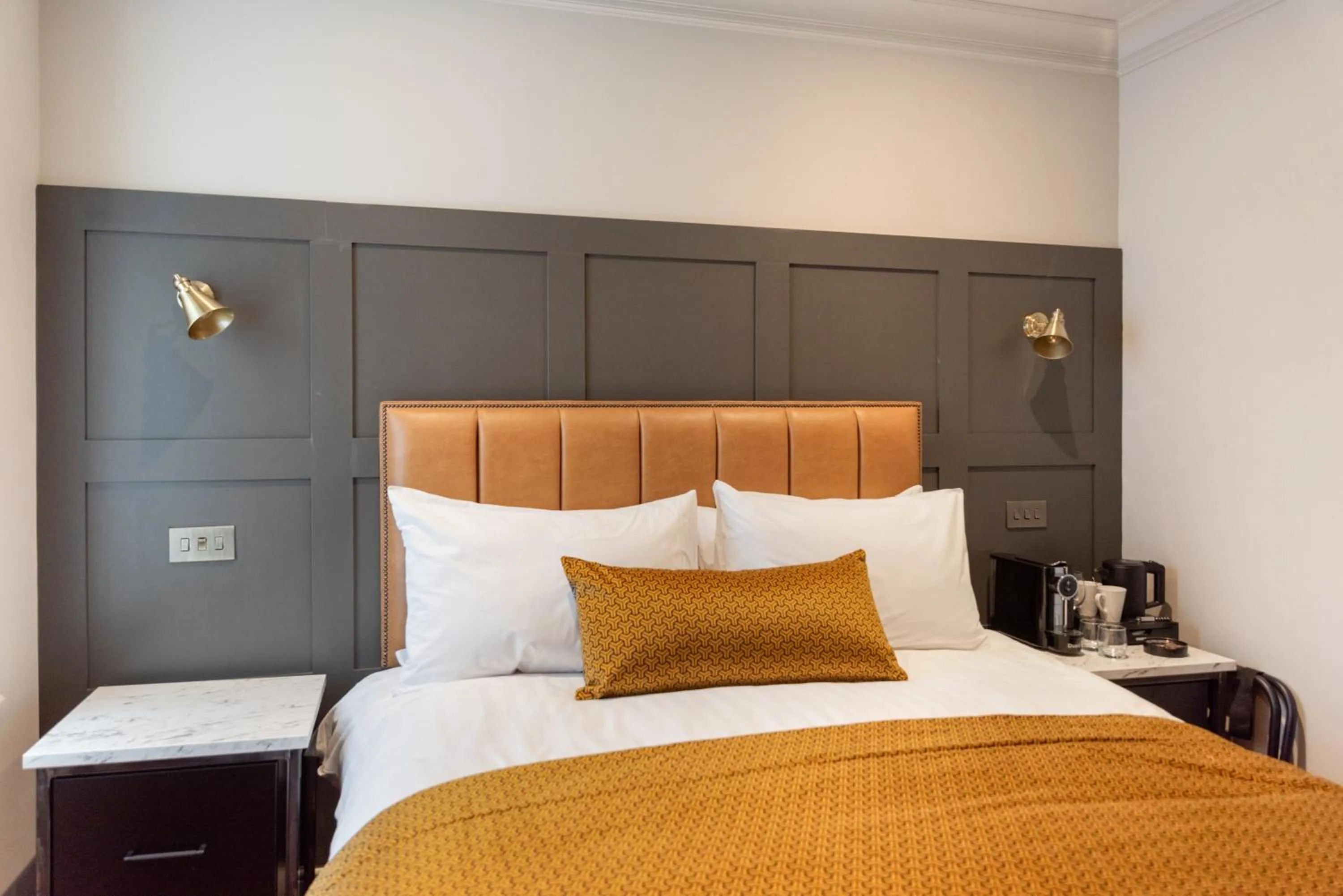 Bed in King Street Aparthotel