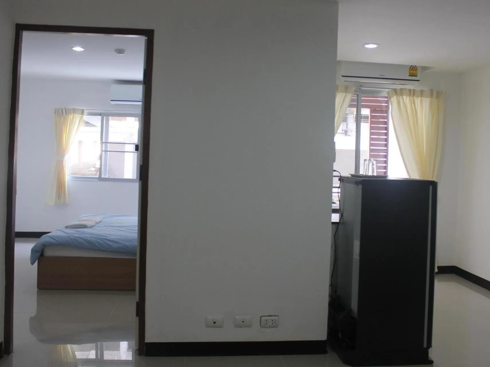 TV/Entertainment Center in Mouroom