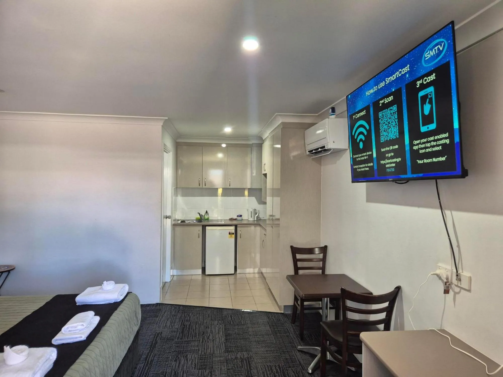 Bed in Alexander Motel