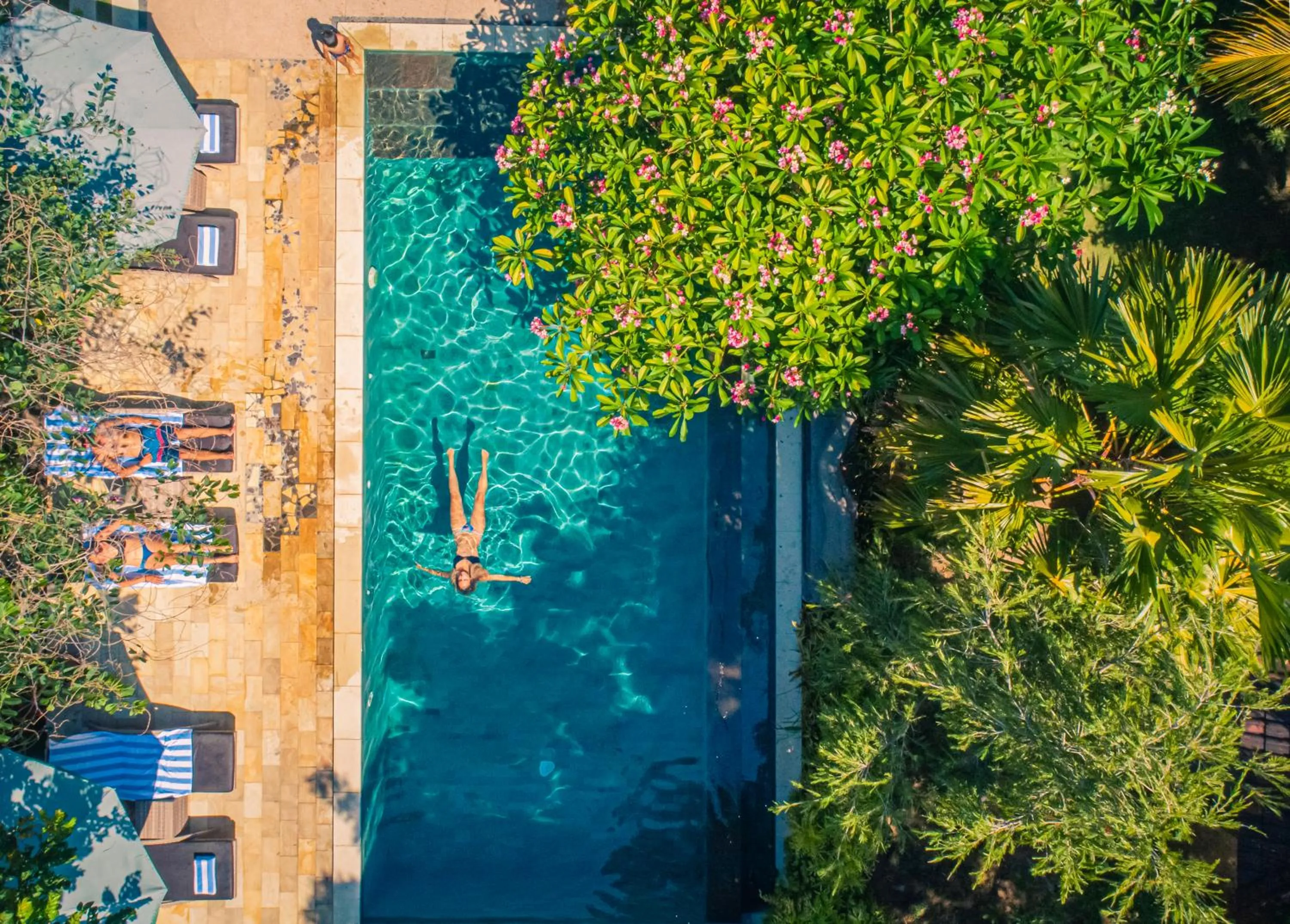 Day in Minabali Bunga'lo