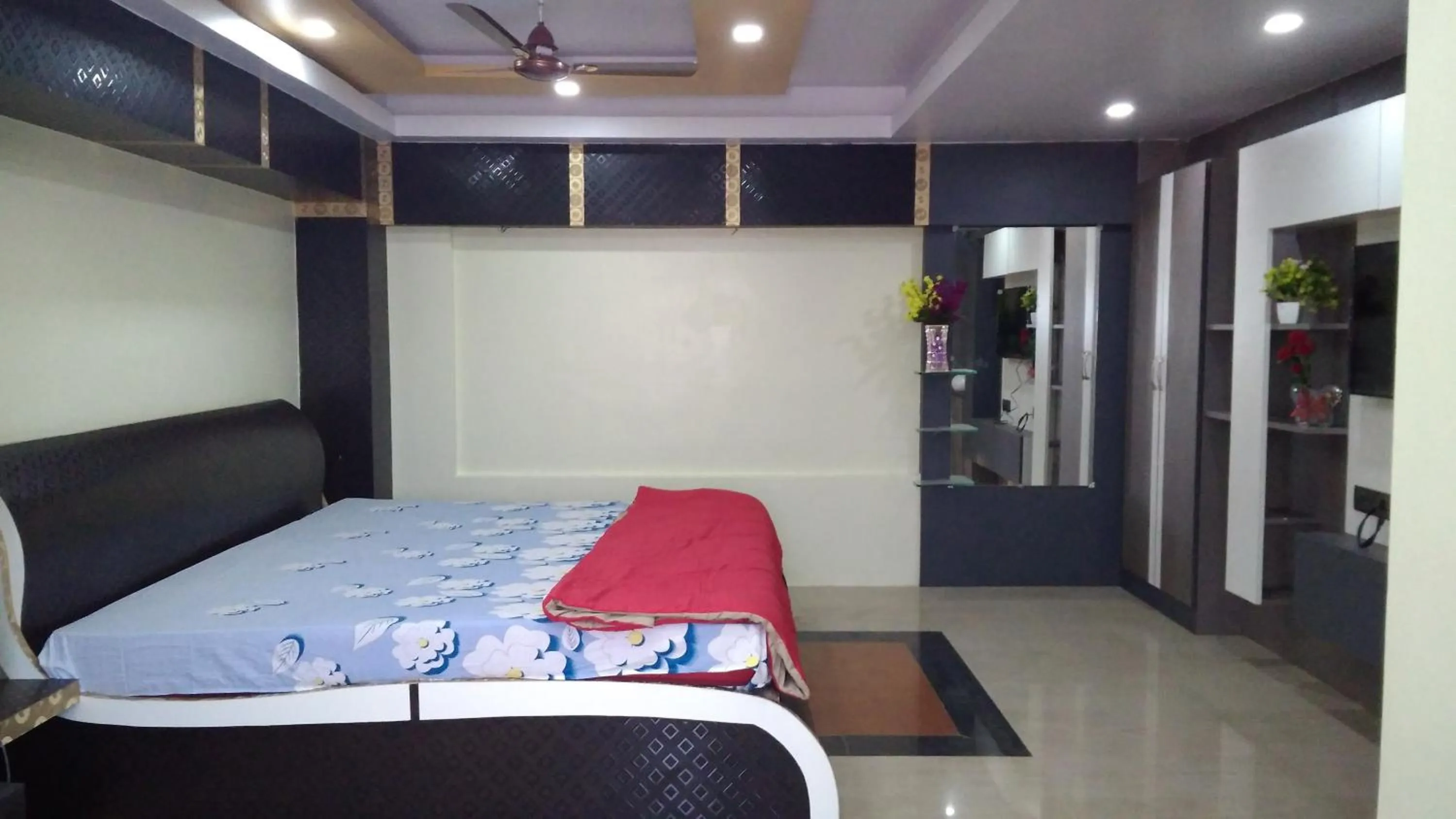 Bed in Ushasree Residency