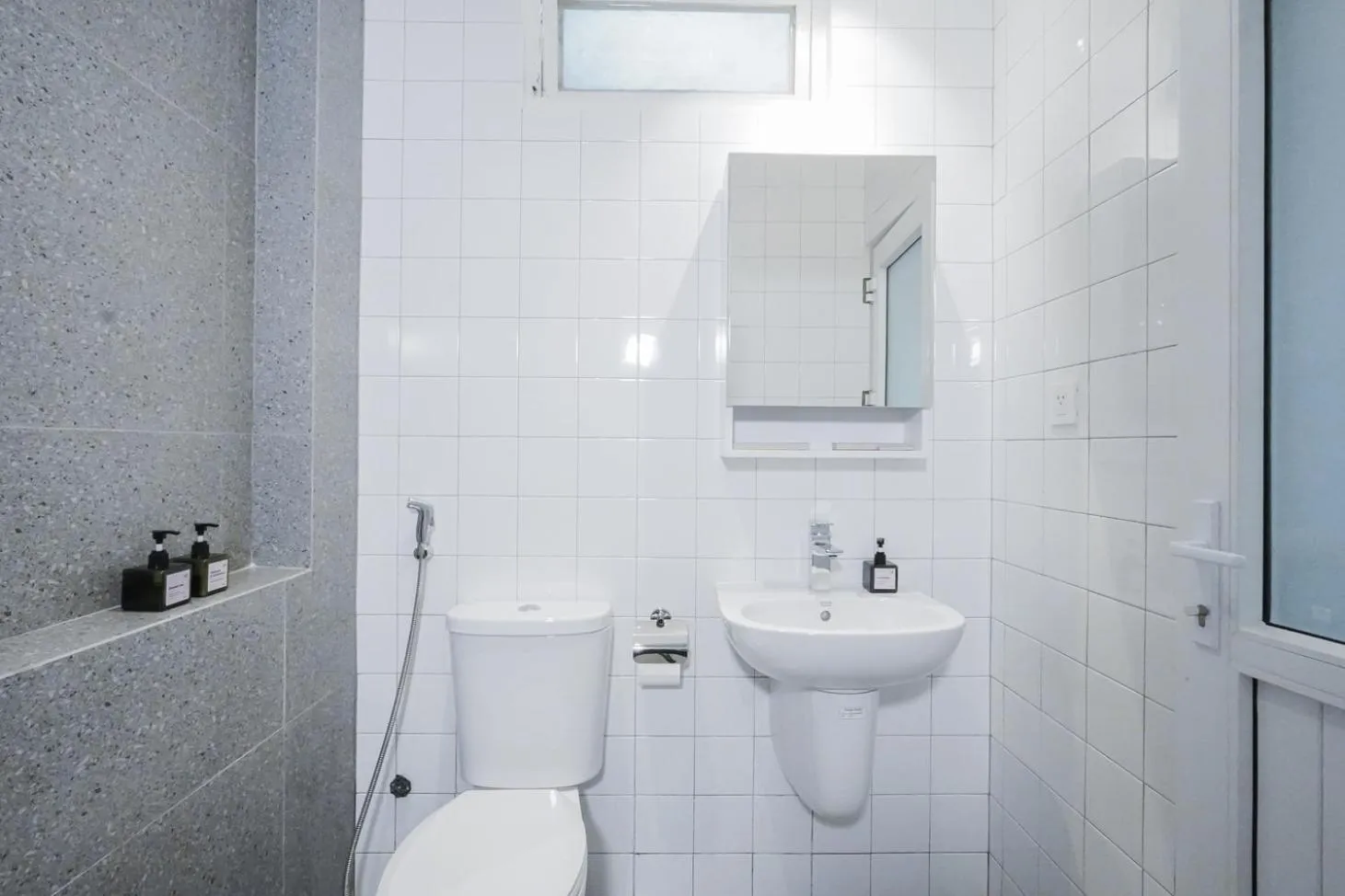 Toilet in M Village Living Cách Mạng Tháng 8