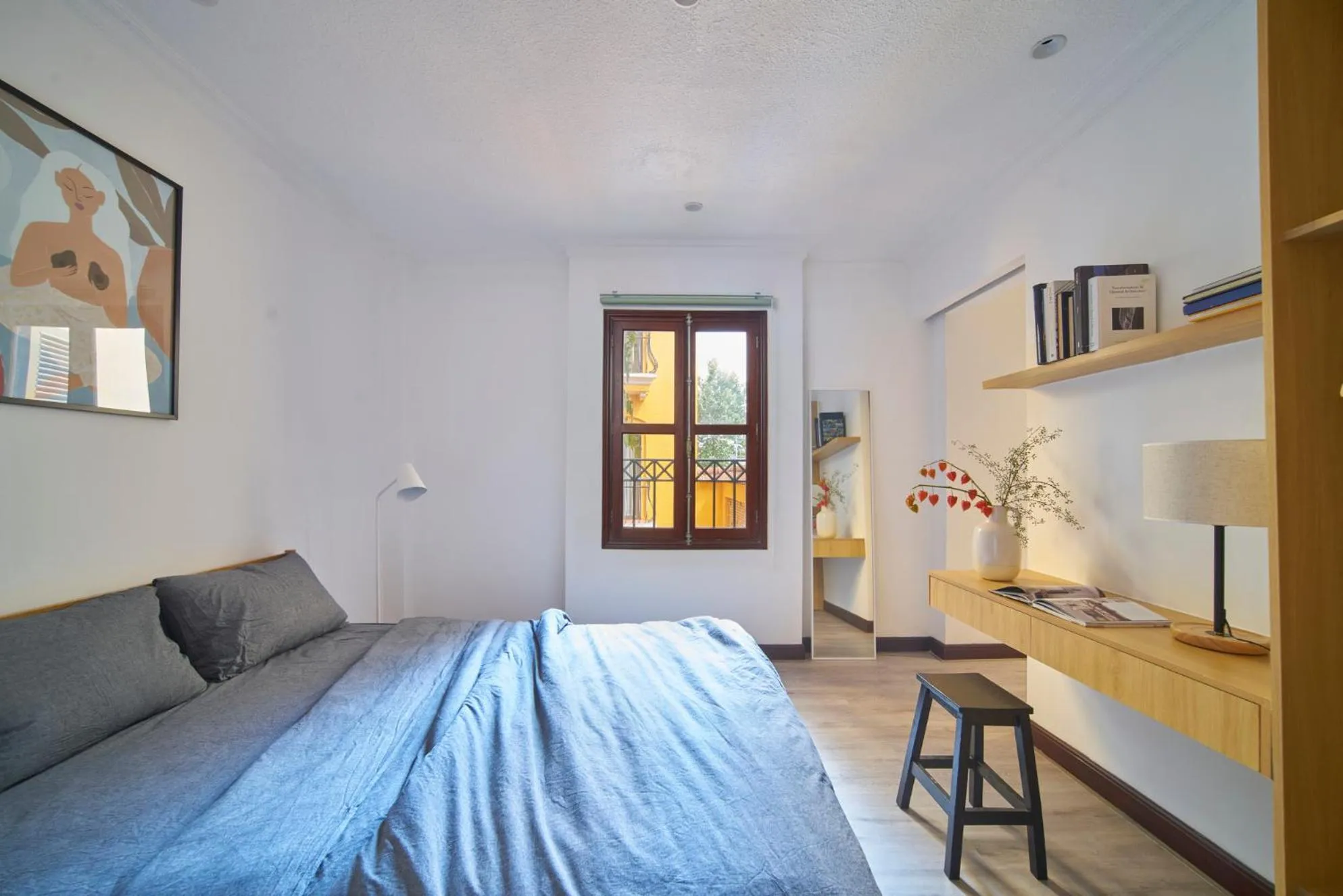 Bed in M Village Living Cách Mạng Tháng 8