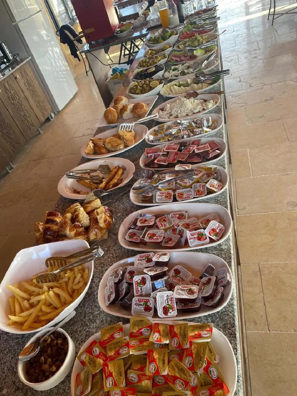 Restaurant/places to eat in Rustic Caves