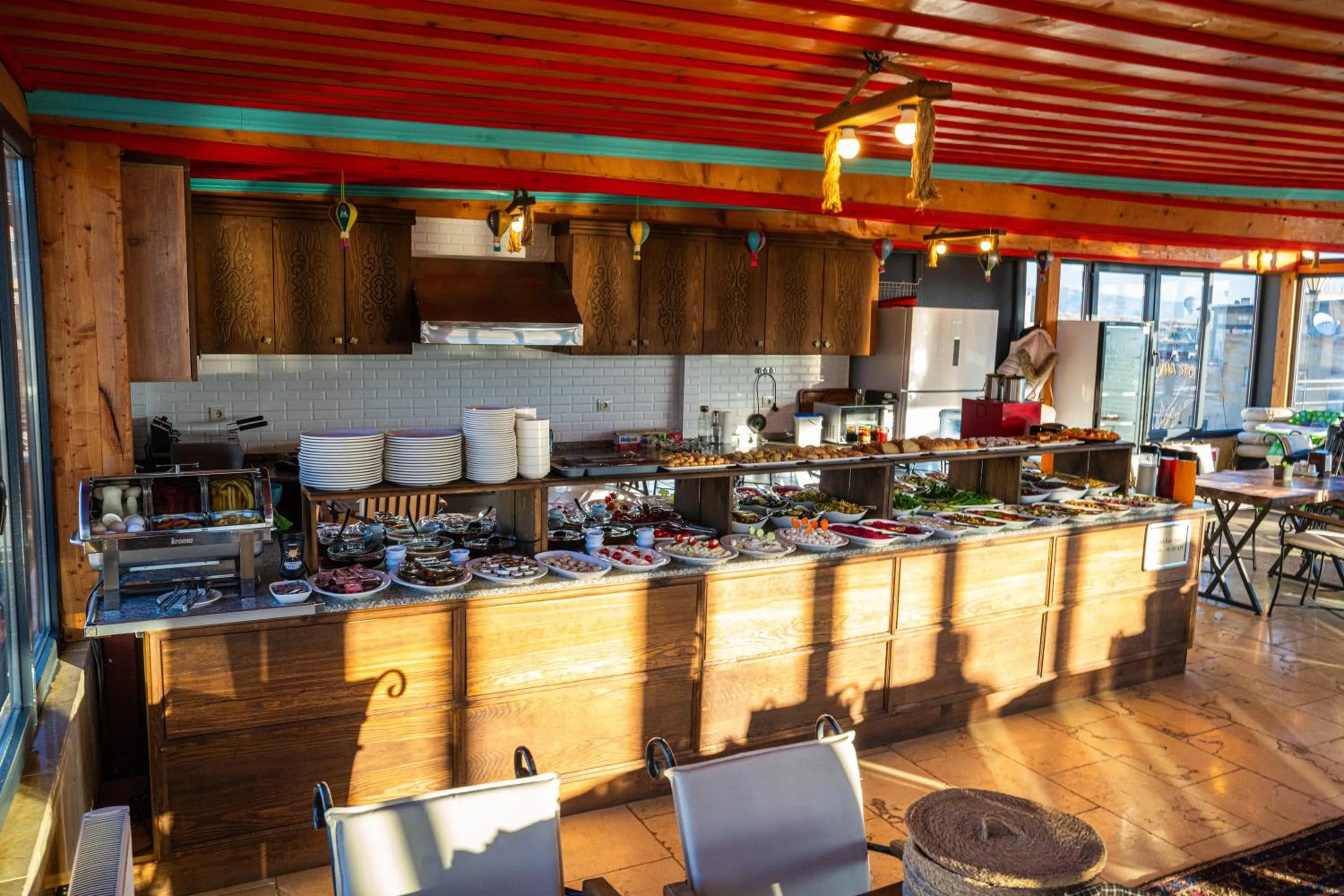 Restaurant/places to eat in Rustic Caves