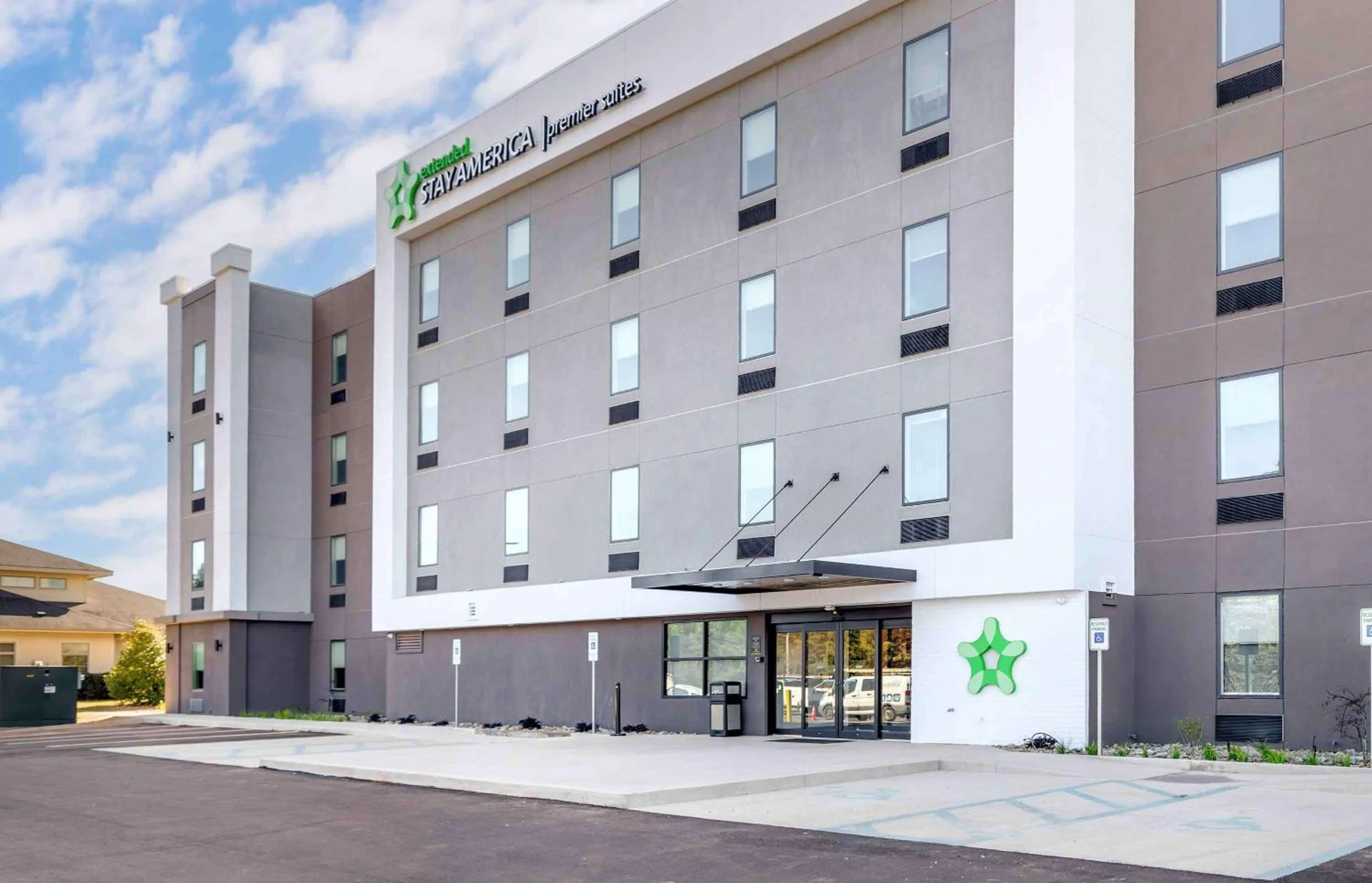 Property building in Extended Stay America Premier Suites - Greenville - Spartanburg - I-85