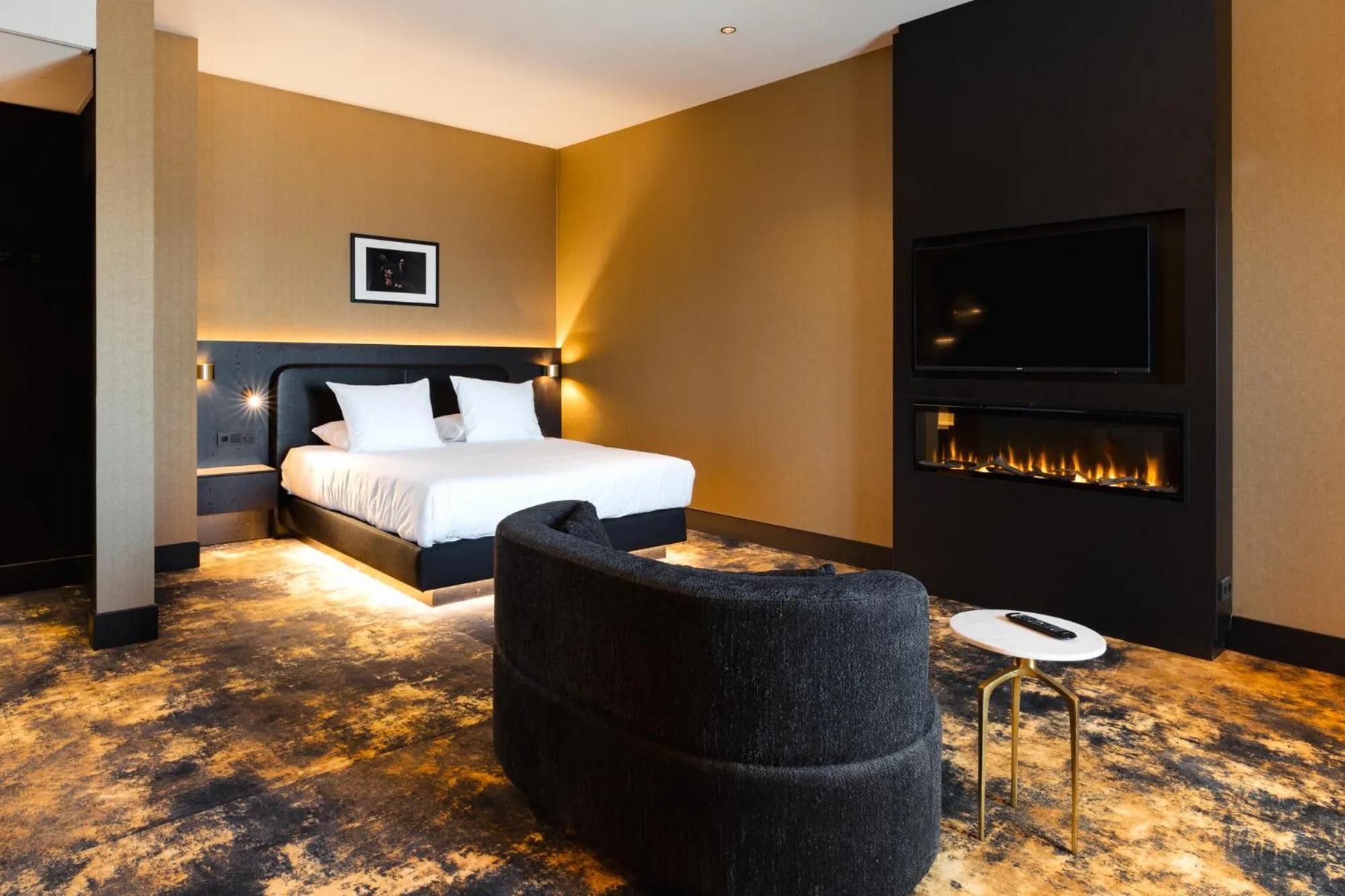 Bed in Van der Valk TheaterHotel De Oranjerie