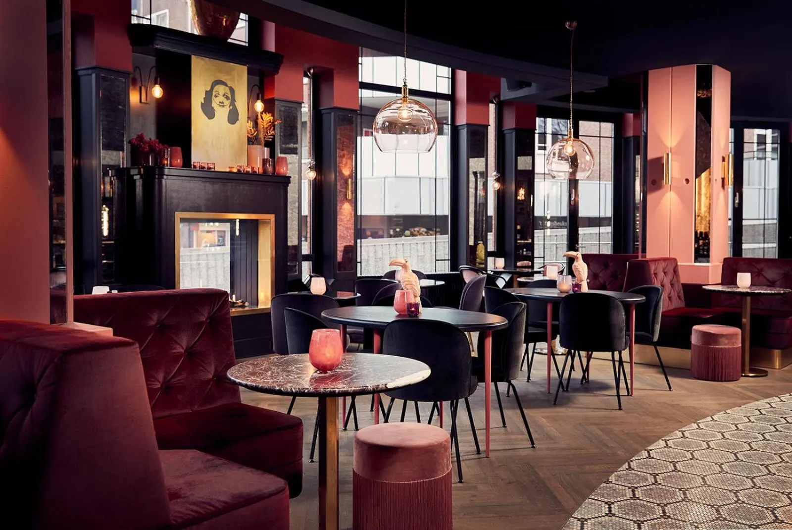 Restaurant/places to eat in Van der Valk TheaterHotel De Oranjerie