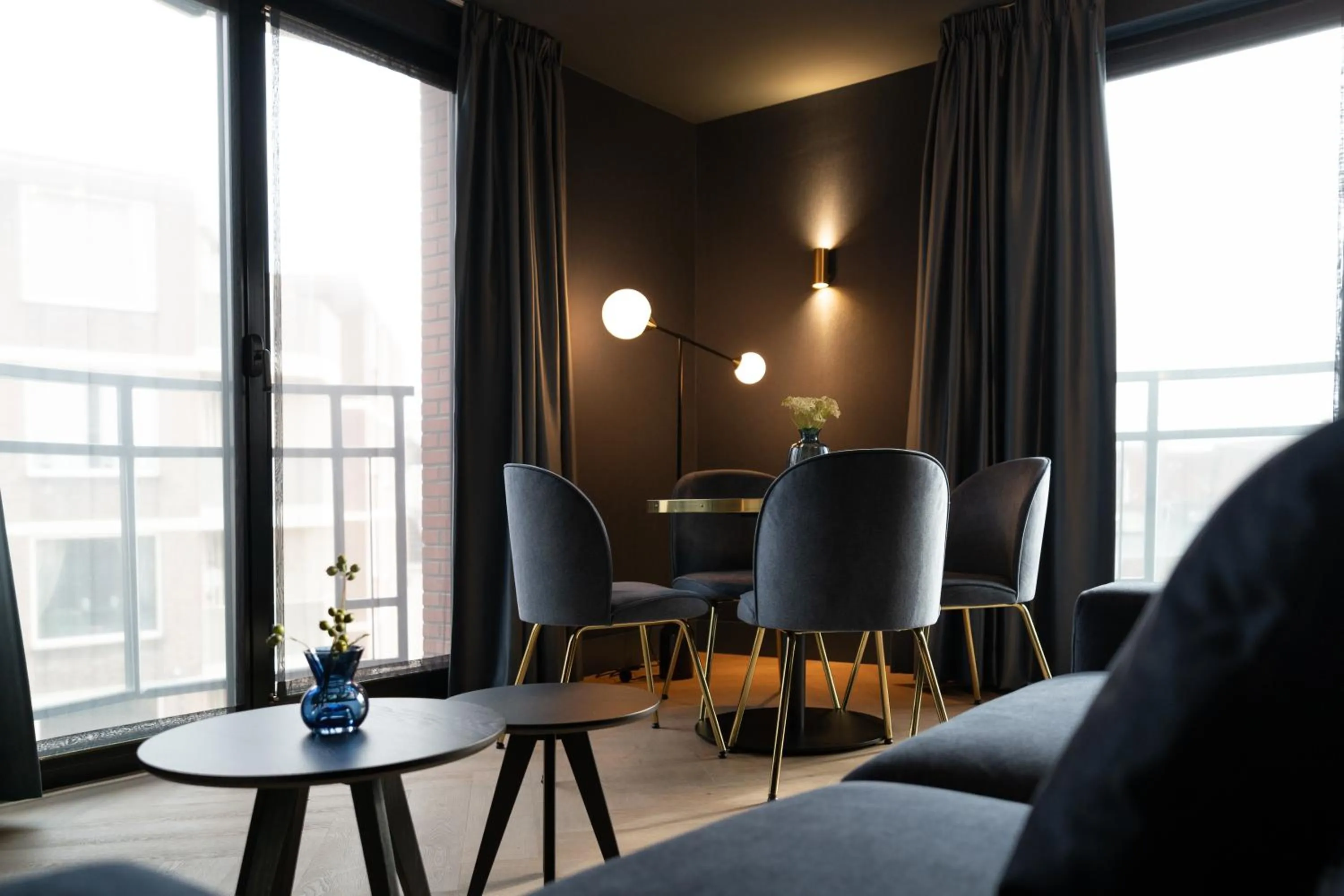 Seating area in Van der Valk TheaterHotel De Oranjerie