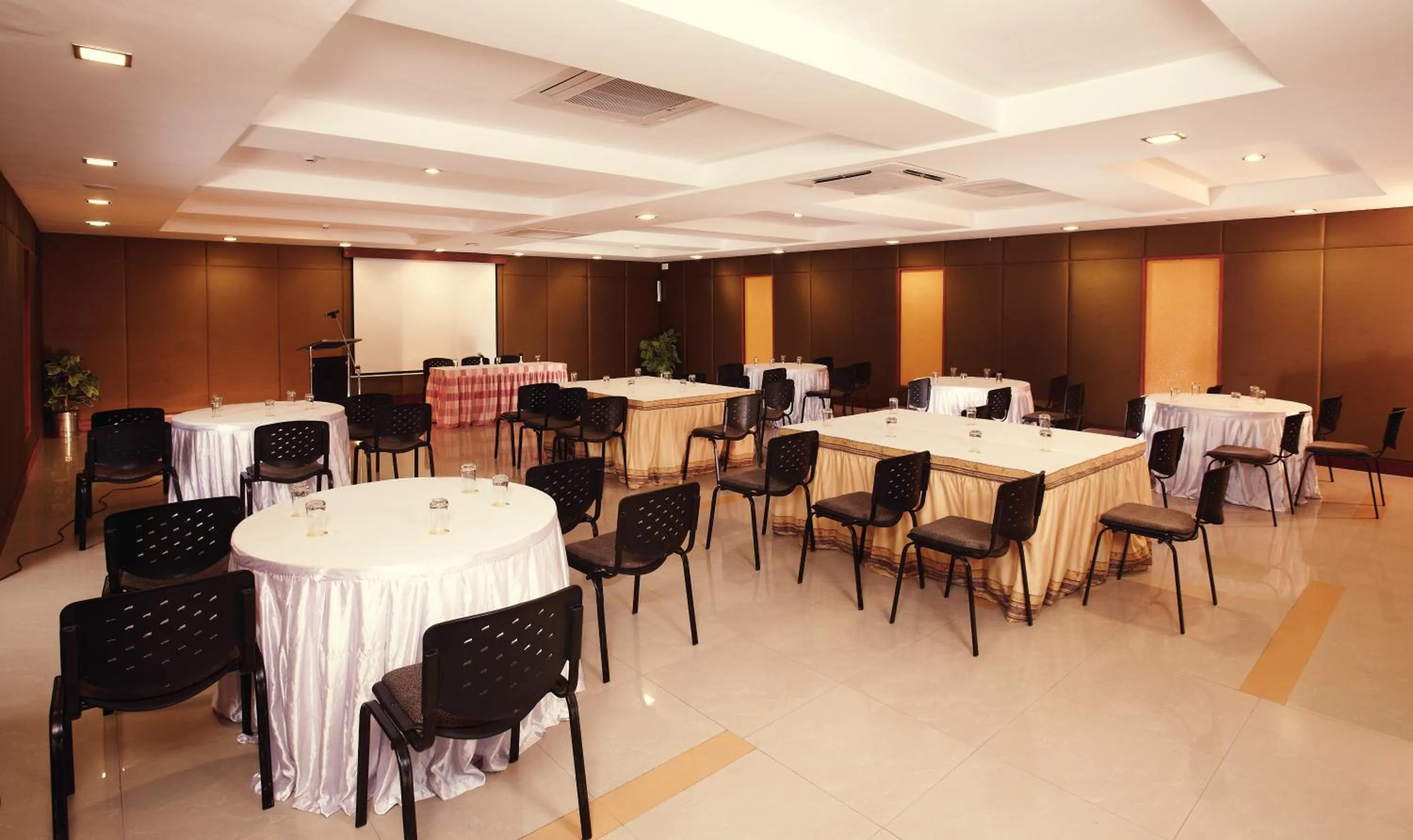 Restaurant/places to eat in Regency Tuticorin by GRT Hotels